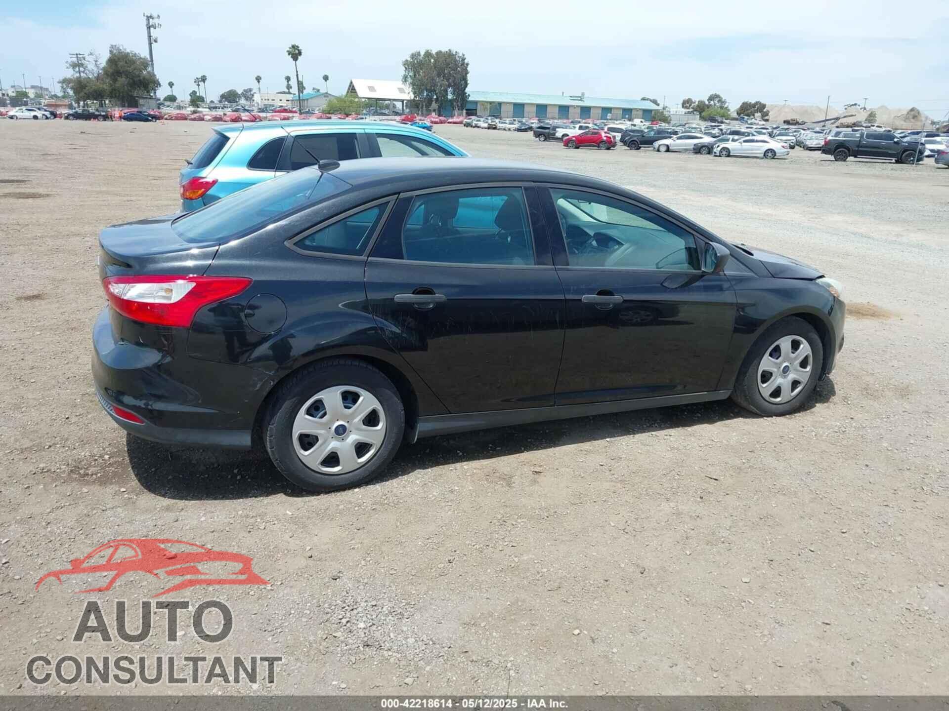 FORD FOCUS 2014 - 1FADP3E2XEL355486