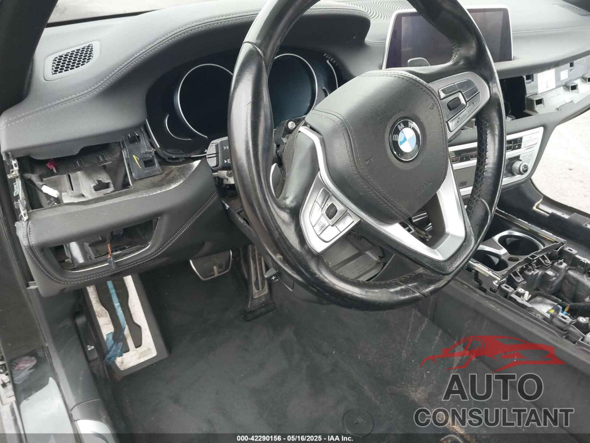 BMW 740I 2019 - WBA7E2C50KB454417