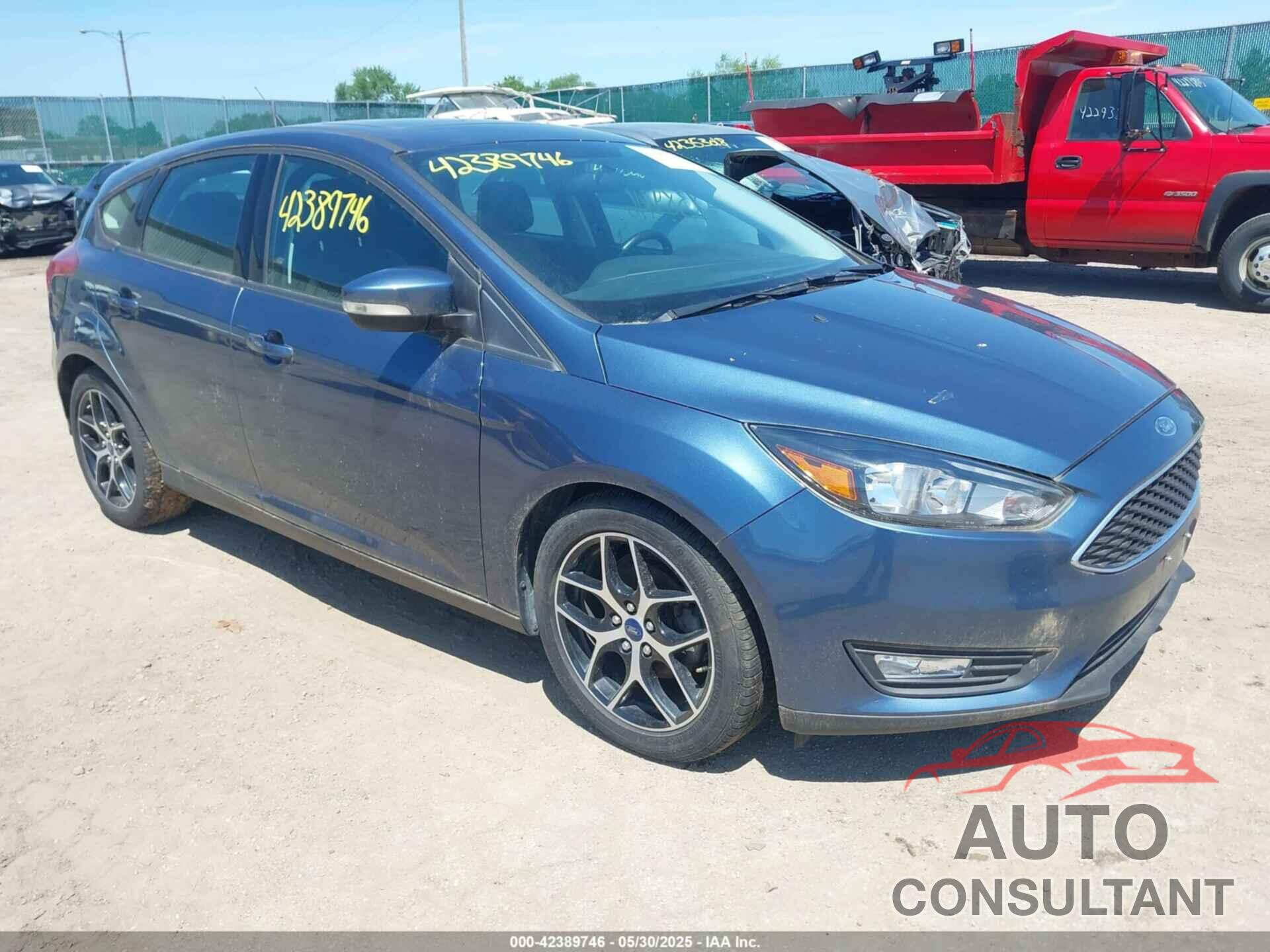 FORD FOCUS 2018 - 1FADP3M28JL202794