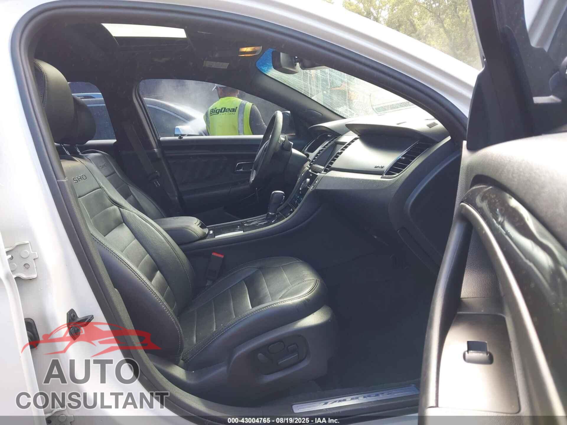 FORD TAURUS 2014 - 1FAHP2KT2EG153159