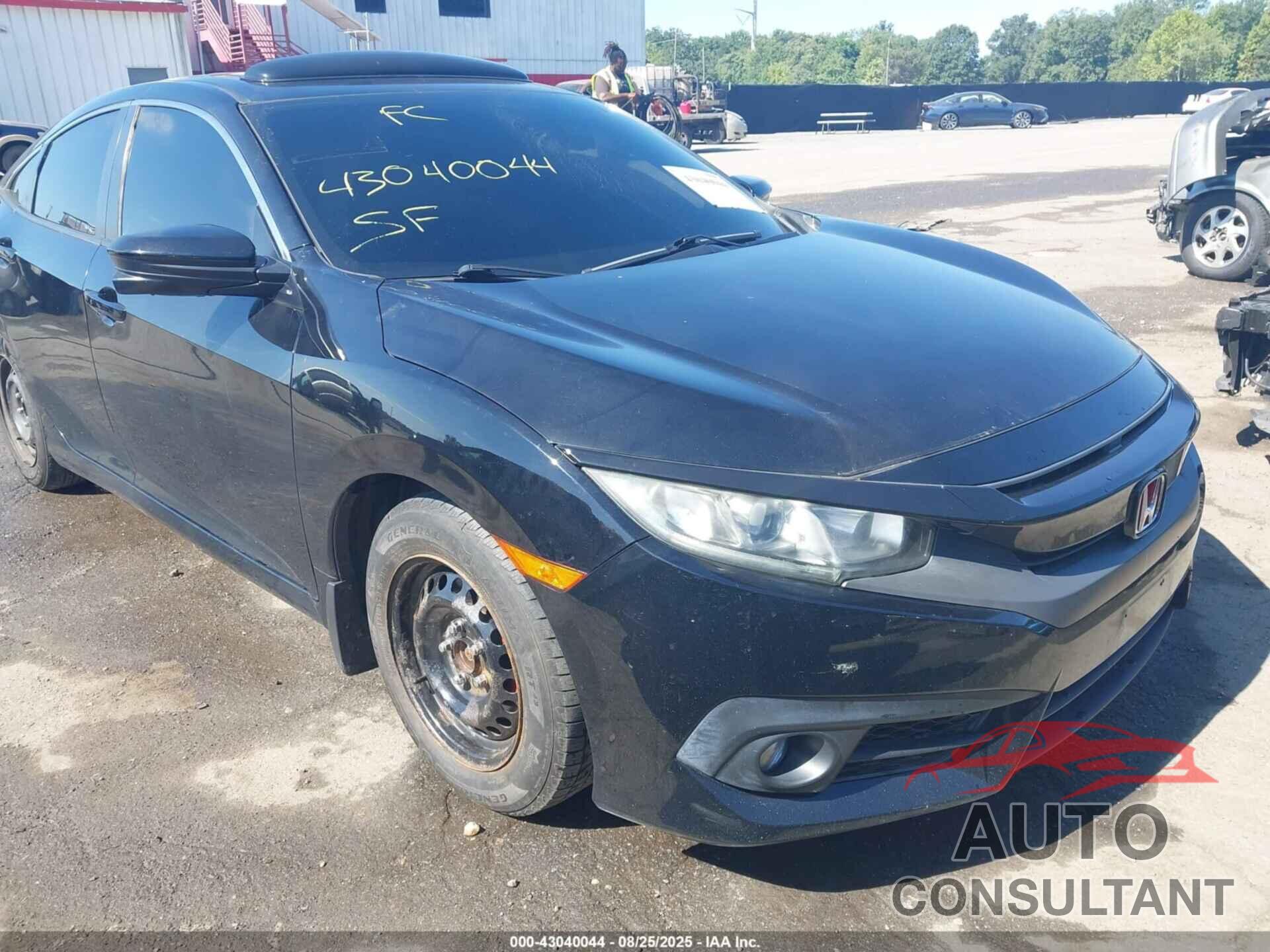 HONDA CIVIC 2018 - 2HGFC2F74JH519794