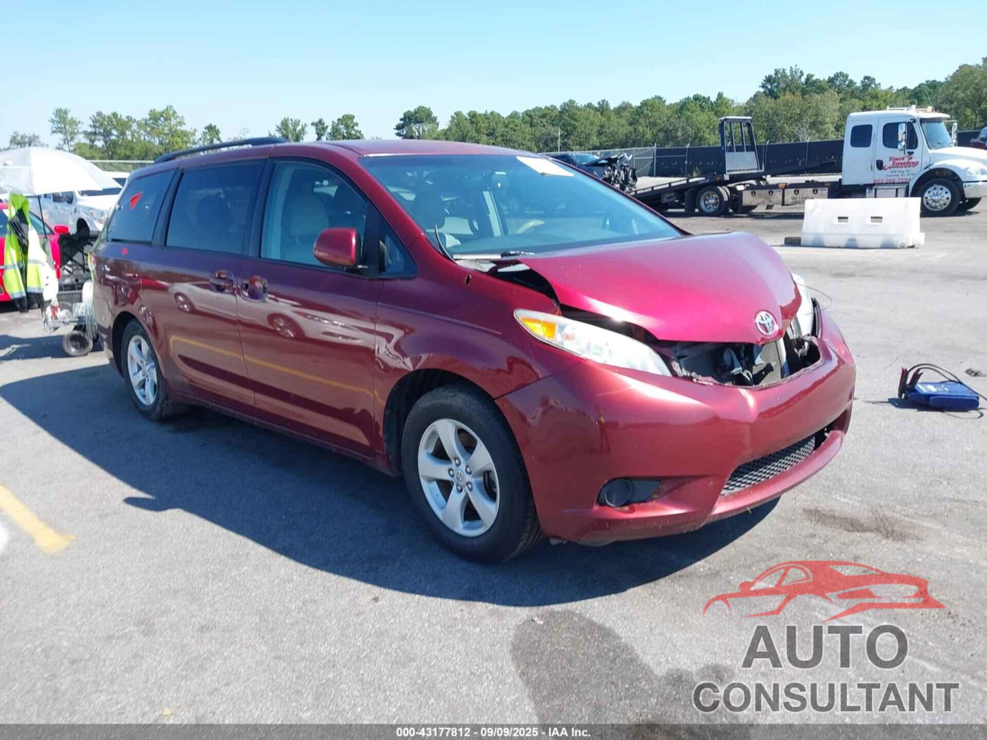 TOYOTA SIENNA 2011 - 5TDKK3DC1BS069403