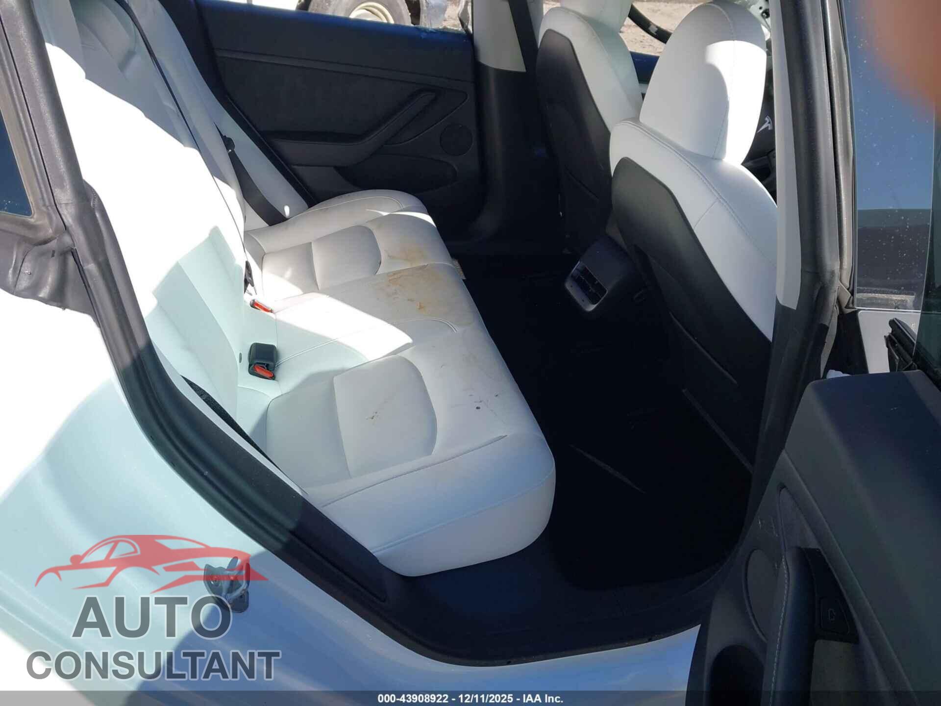 TESLA MODEL 3 2023 - 5YJ3E1EA2PF603744