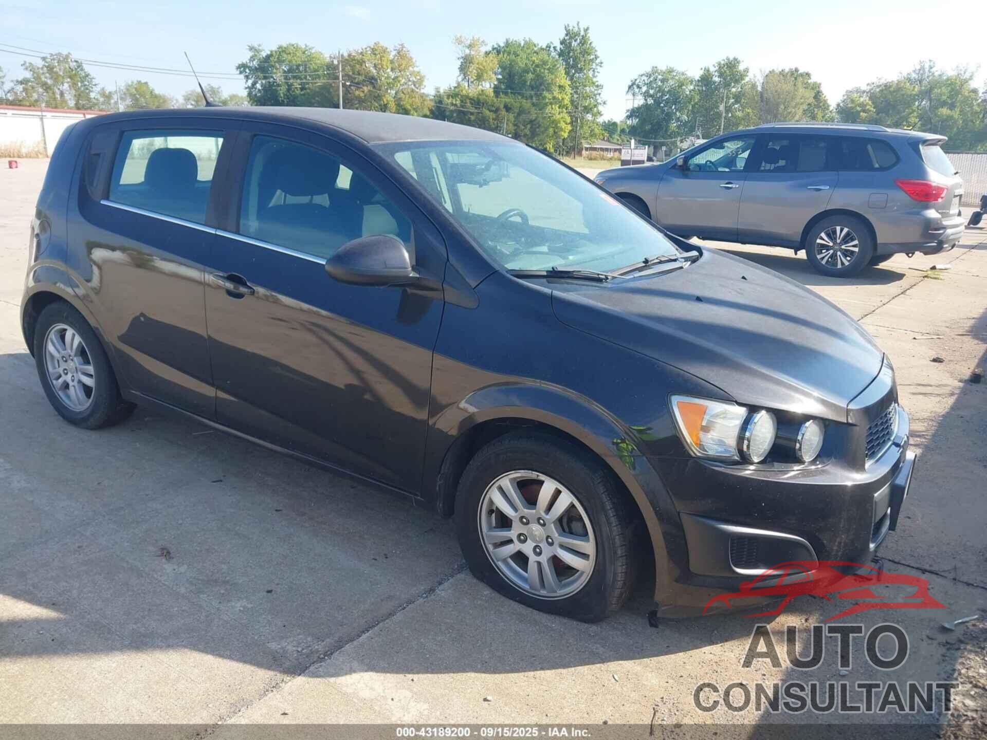 CHEVROLET SONIC 2014 - 1G1JC6SH1E4223853