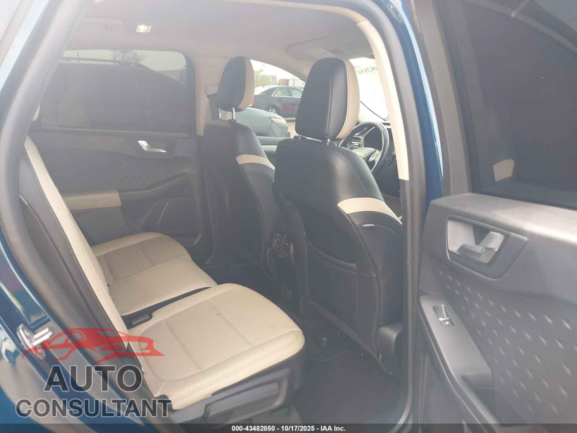 FORD ESCAPE 2020 - 1FMCU0H61LUA96496