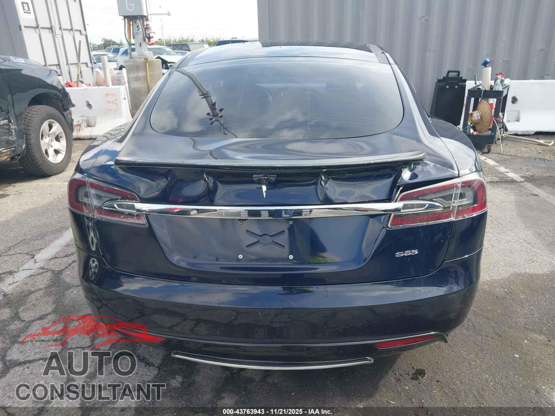 TESLA MODEL S 2013 - 5YJSA1DNXDFP06014