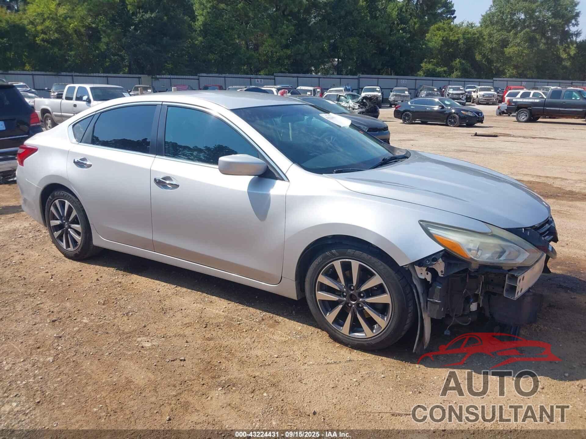 NISSAN ALTIMA 2017 - 1N4AL3AP5HC262413