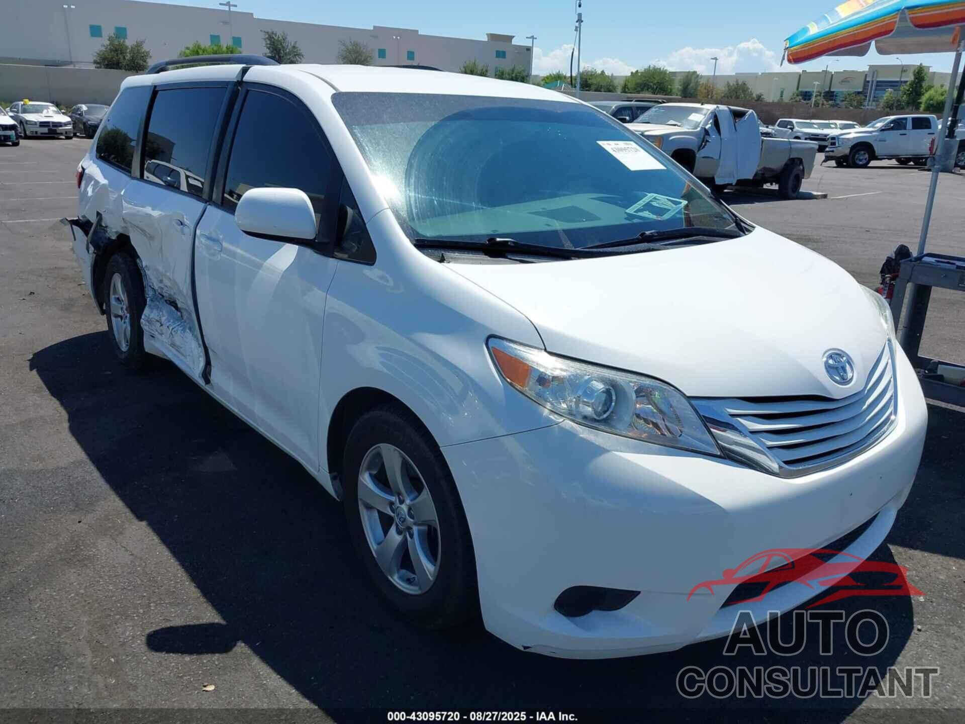 TOYOTA SIENNA 2015 - 5TDKK3DC8FS612154