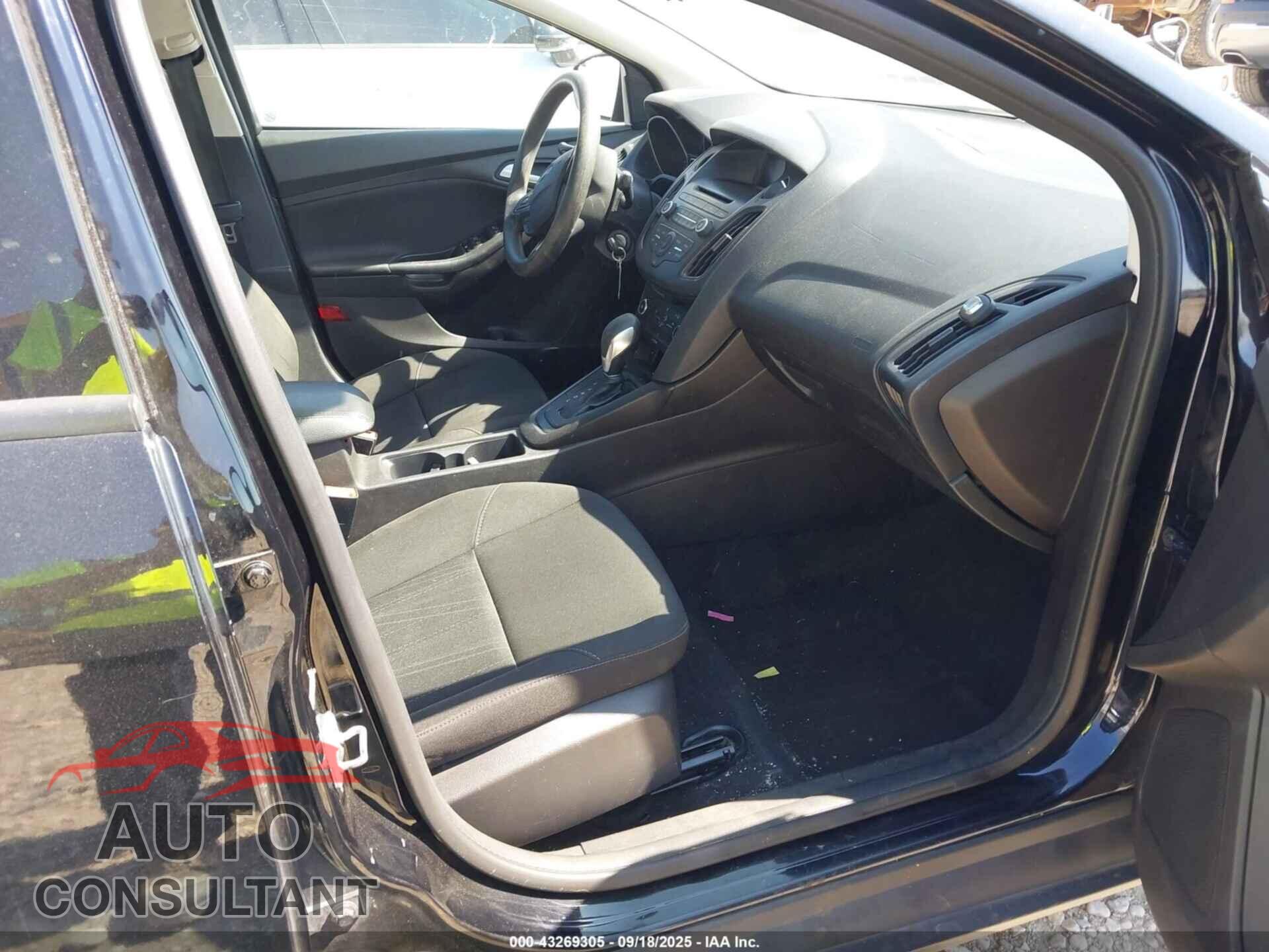 FORD FOCUS 2017 - 1FADP3F21HL295116