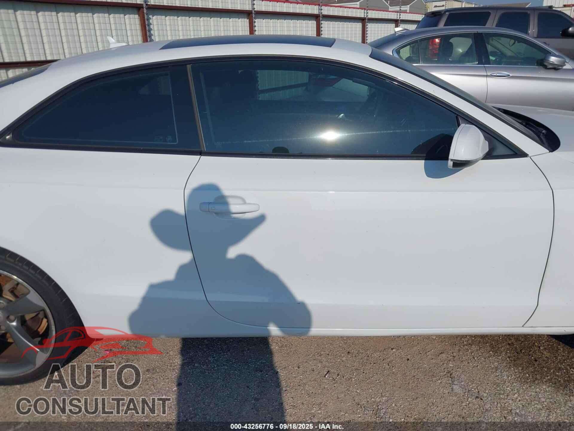 AUDI A5 2014 - WAULFAFRXEA009102