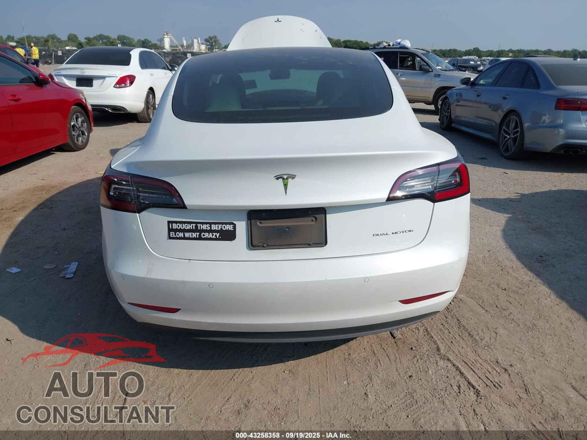 TESLA MODEL 3 2021 - 5YJ3E1EB7MF020011