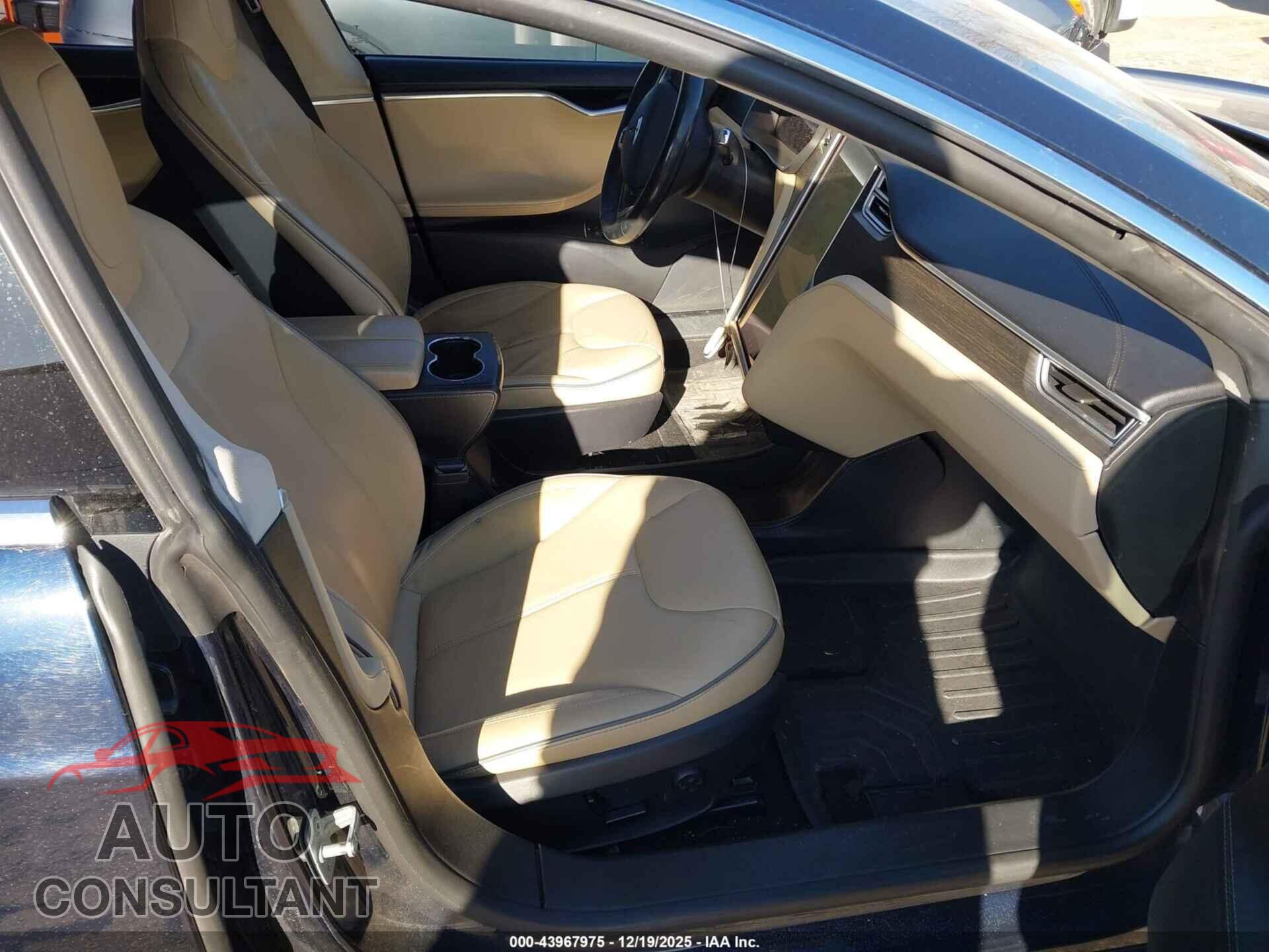 TESLA MODEL S 2014 - 5YJSA1S15EFP50522
