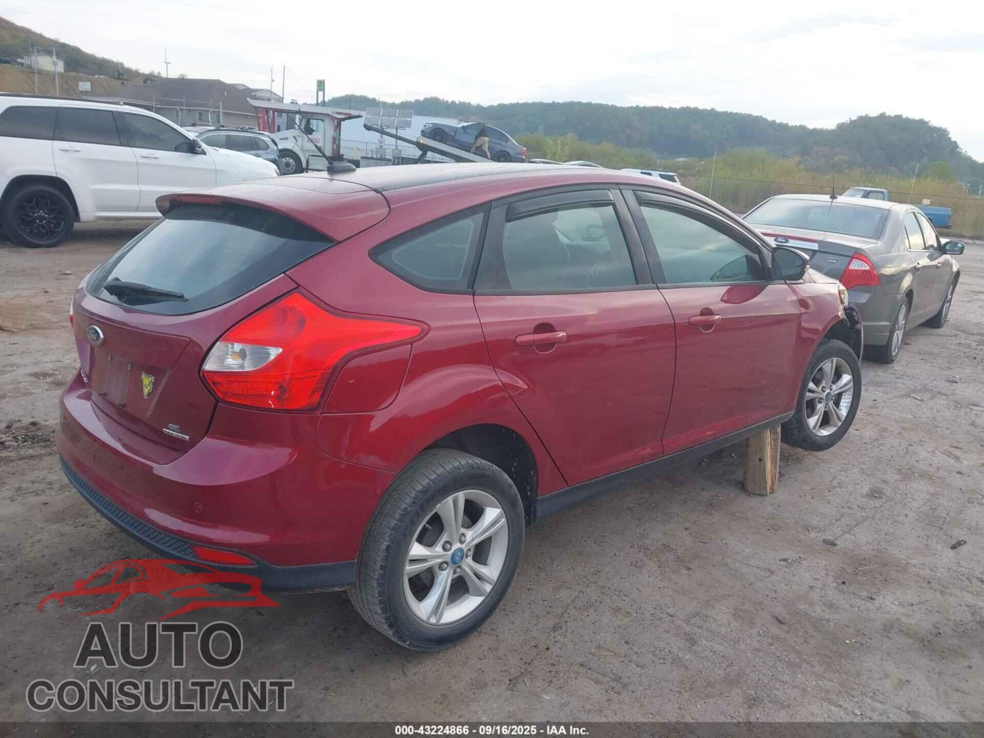 FORD FOCUS 2013 - 1FADP3K22DL105579