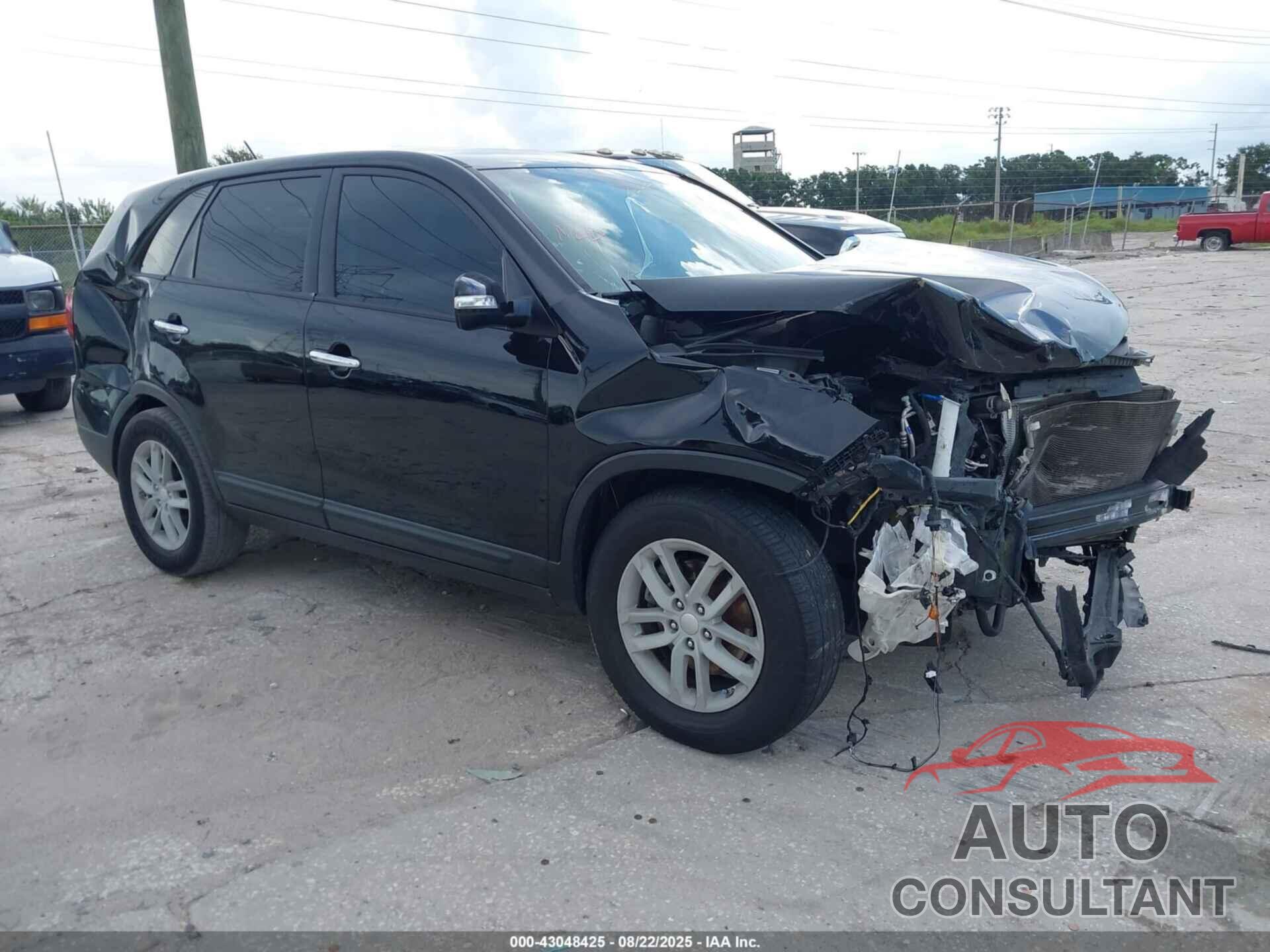 KIA SORENTO 2015 - 5XYKT3A68FG562896