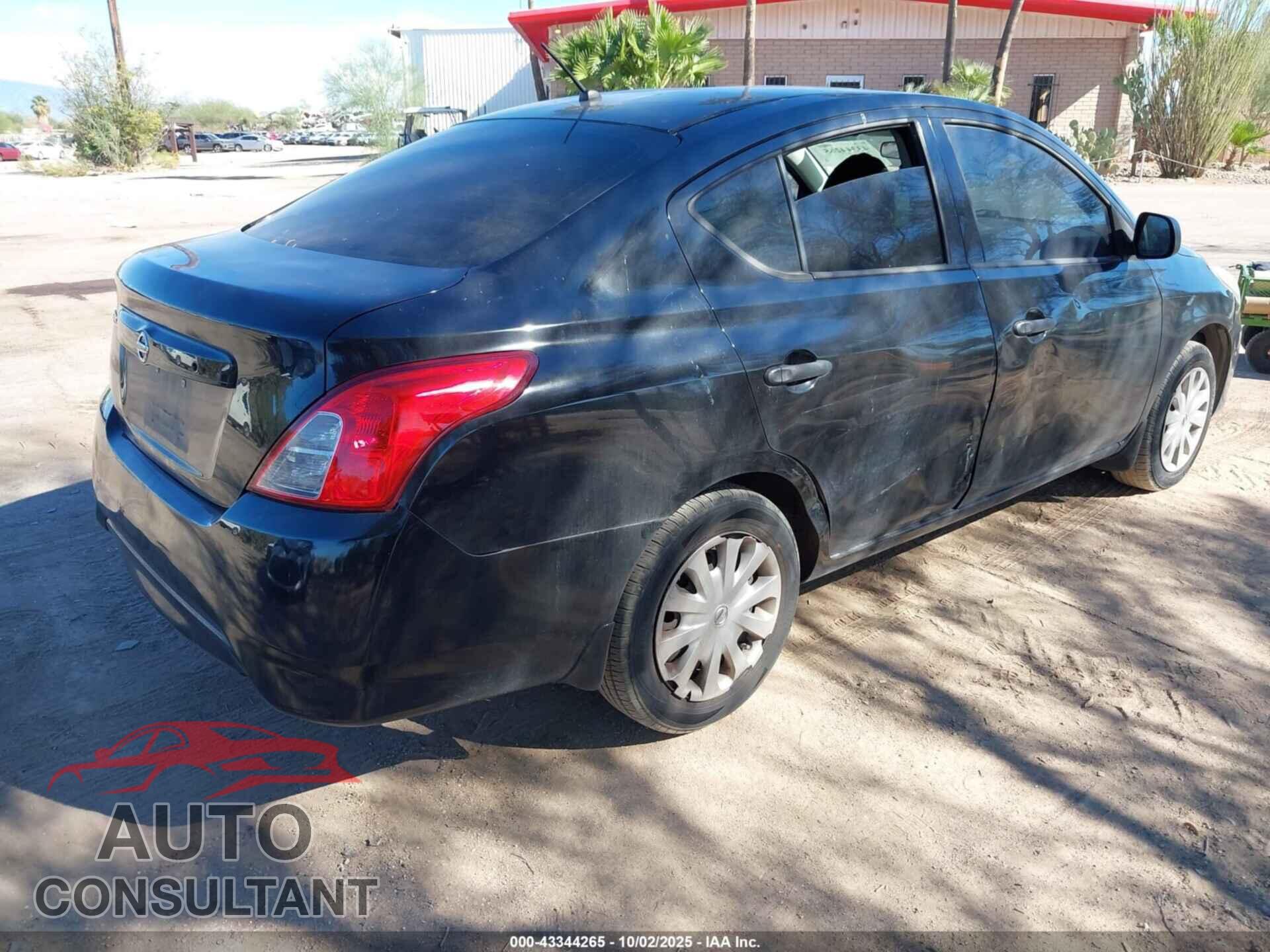 NISSAN VERSA 2015 - 3N1CN7AP1FL906546
