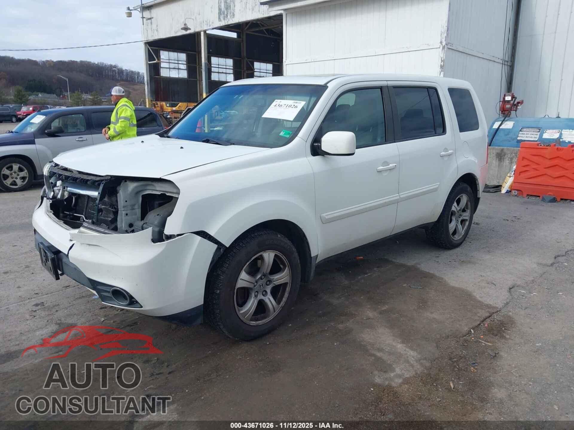 HONDA PILOT 2012 - 5FNYF4H52CB083932