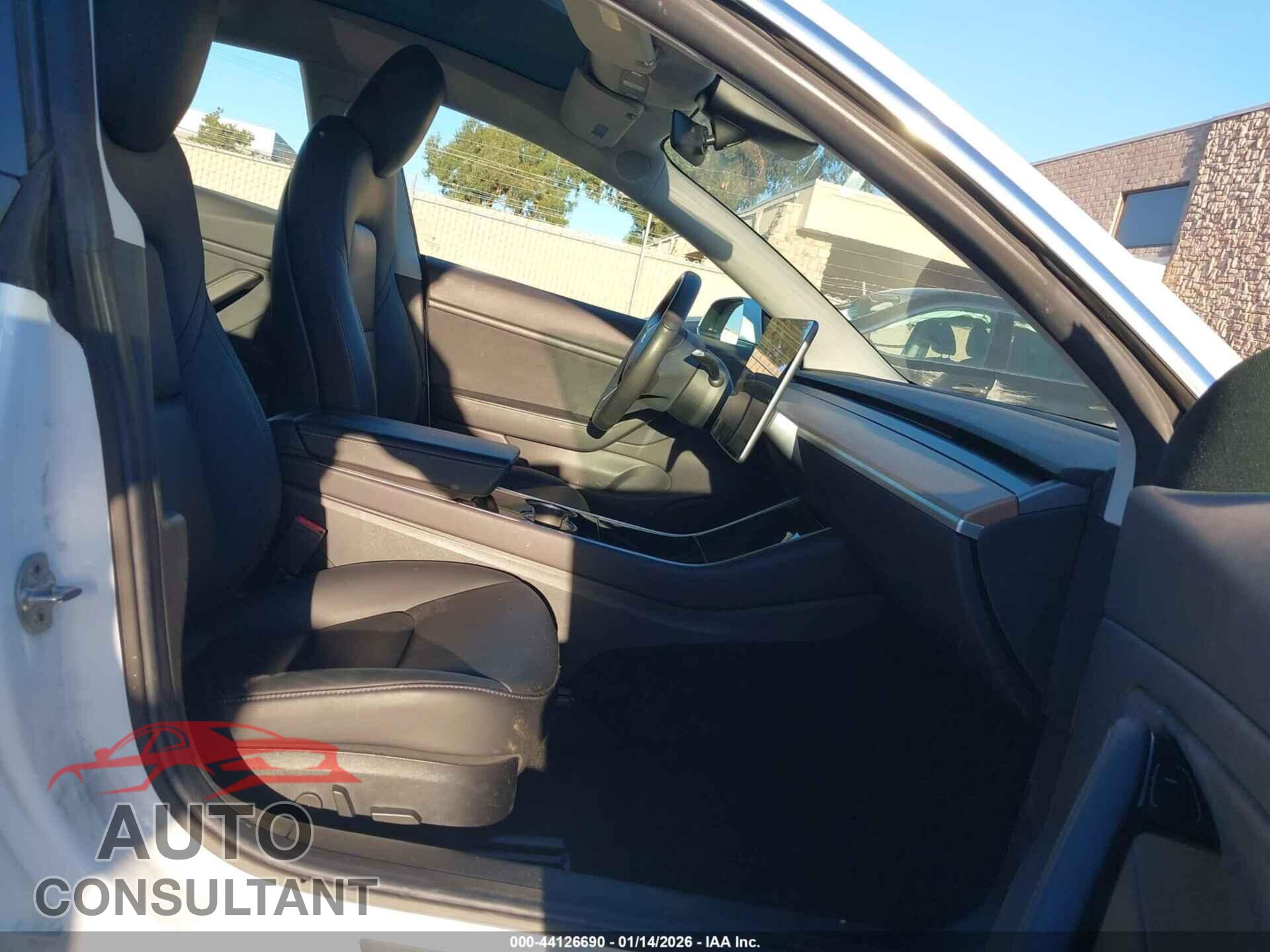TESLA MODEL 3 2019 - 5YJ3E1EA3KF417560