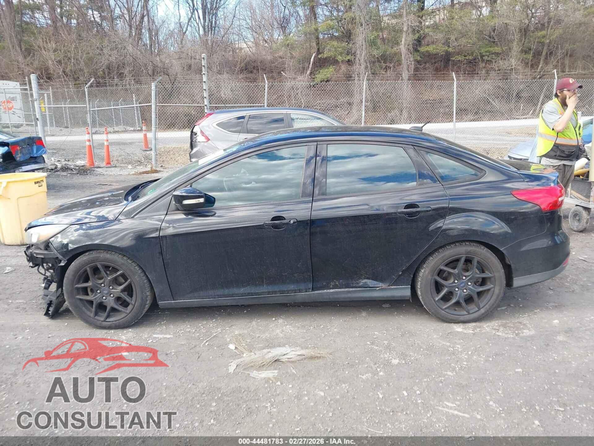 FORD FOCUS 2016 - 1FADP3F21GL386076