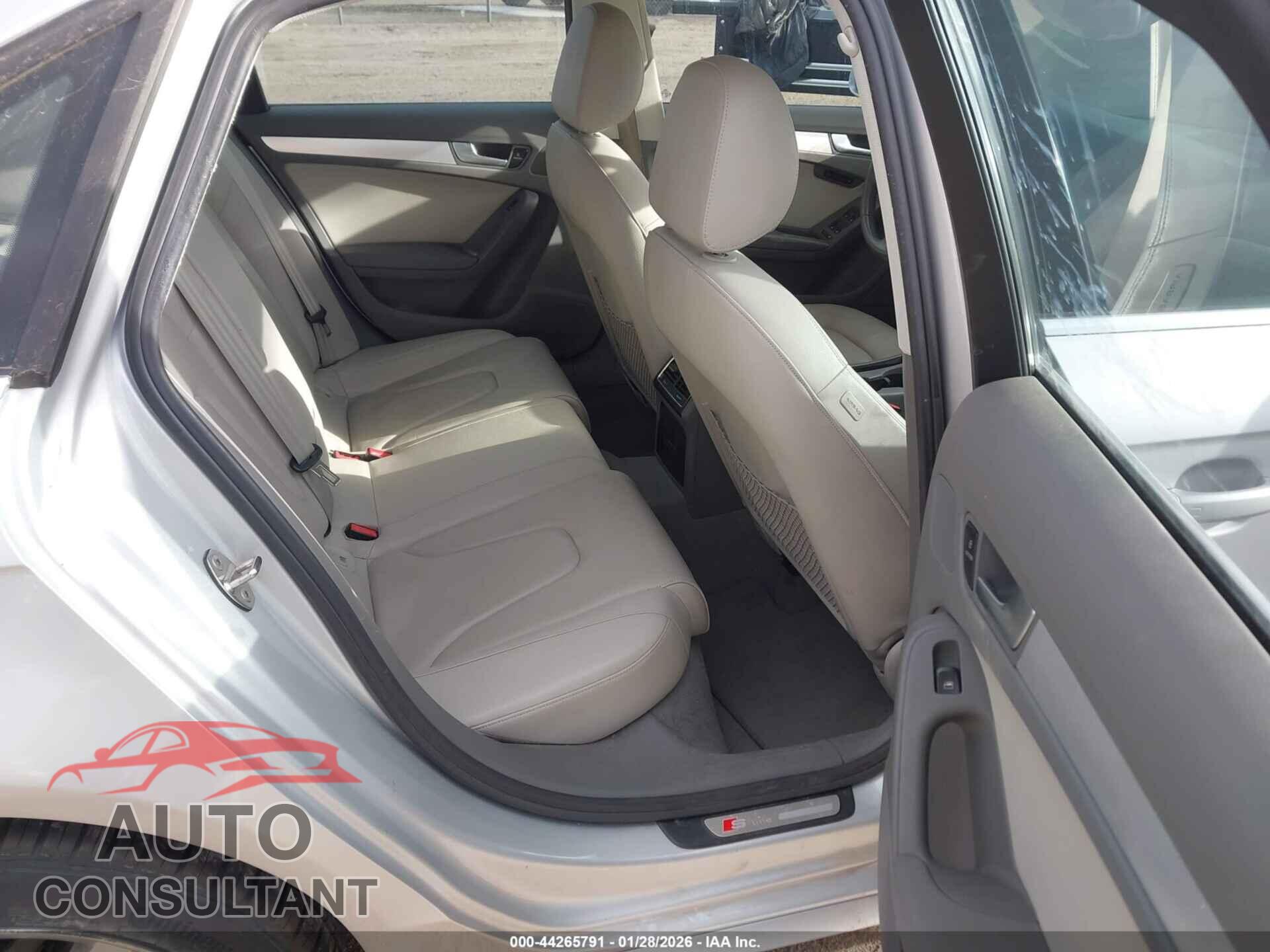 AUDI A4 2012 - WAUFFAFL8CA113724
