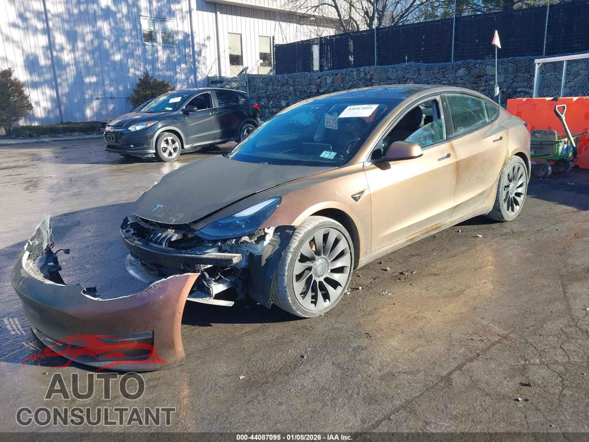 TESLA MODEL 3 2021 - 5YJ3E1EB0MF055571
