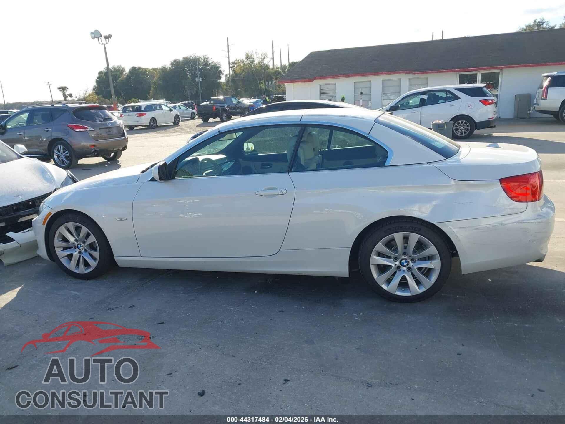 BMW 328I 2013 - WBADW3C55DJ526582