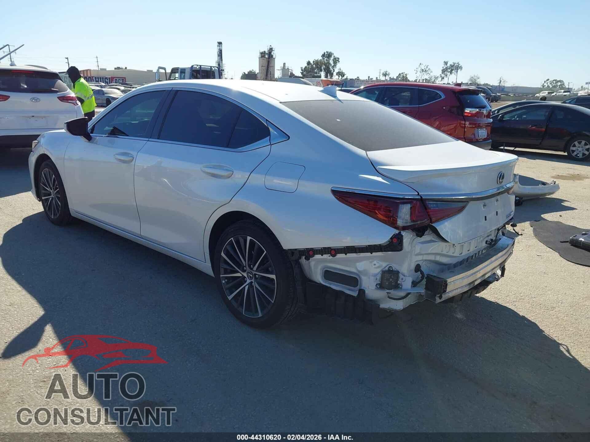 LEXUS ES 300H 2025 - 58ADA1C1XSU055872