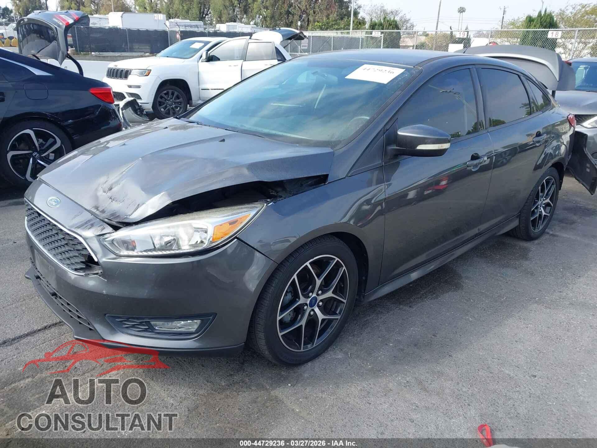FORD FOCUS 2015 - 1FADP3F25FL380585