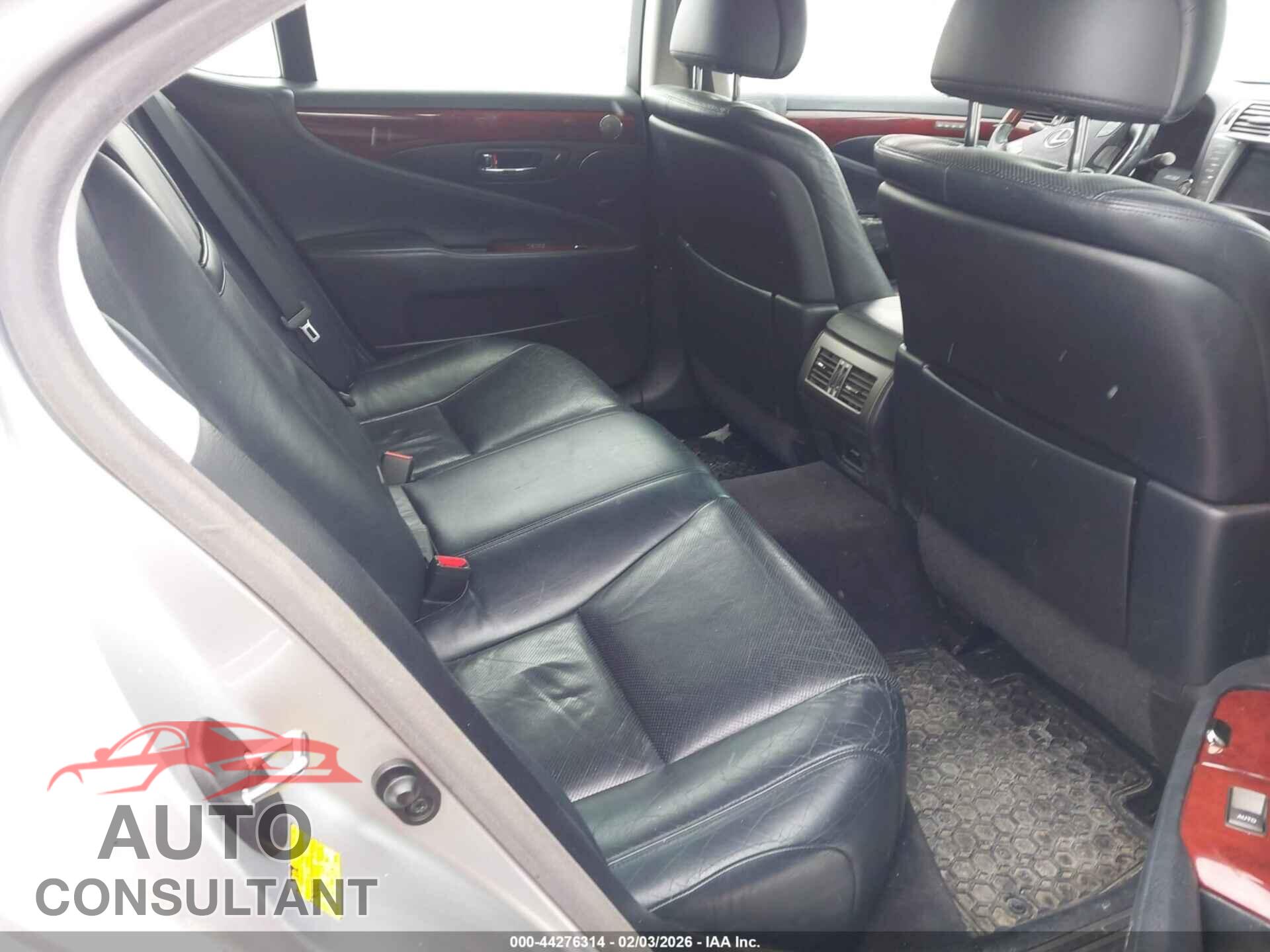 LEXUS LS 460 2011 - JTHCL5EF3B5011920