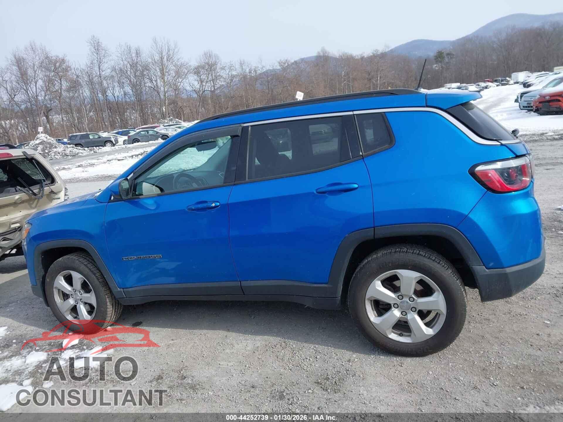 JEEP COMPASS 2018 - 3C4NJDBB4JT146317