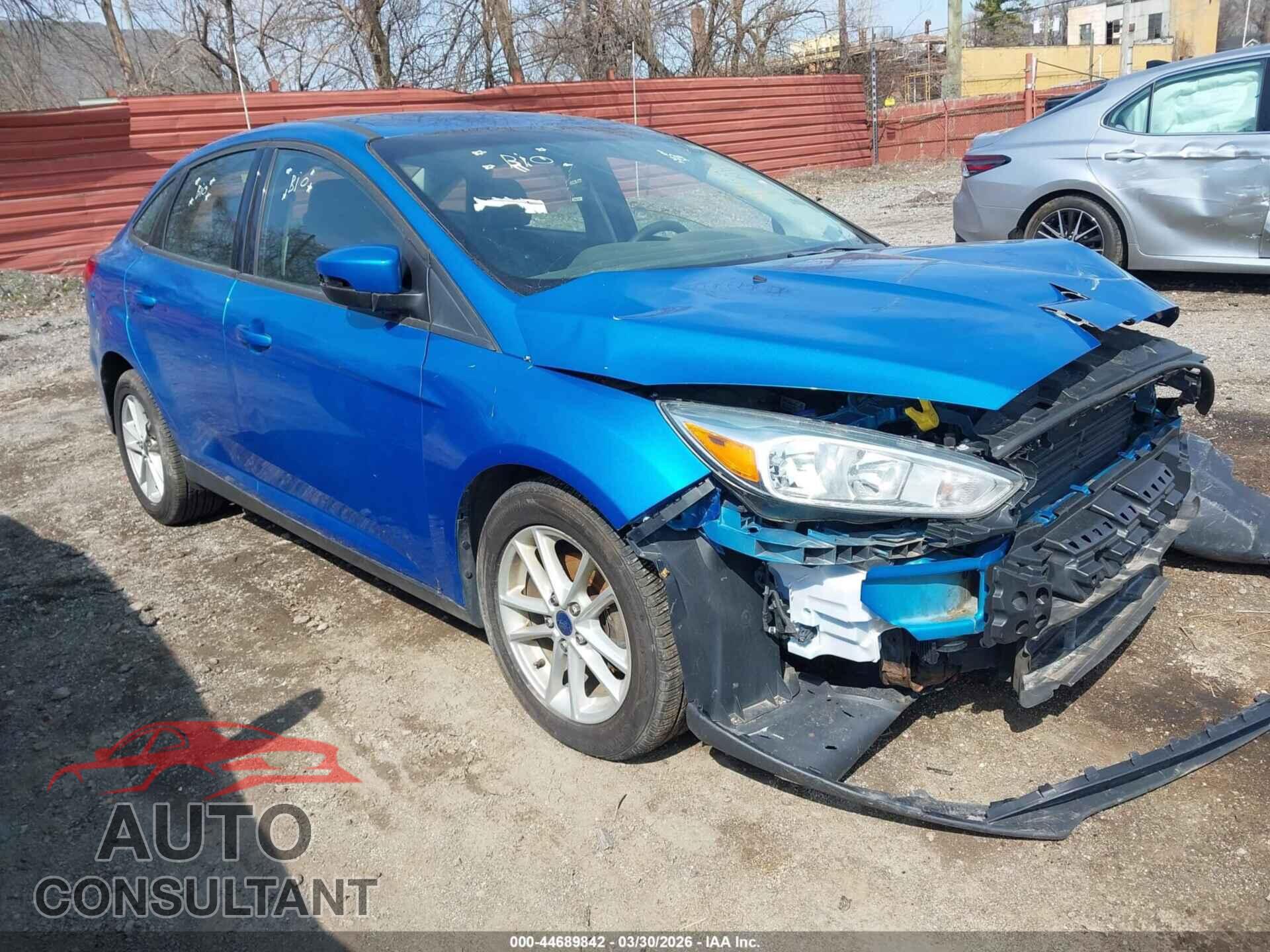 FORD FOCUS 2015 - 1FADP3F26FL230100