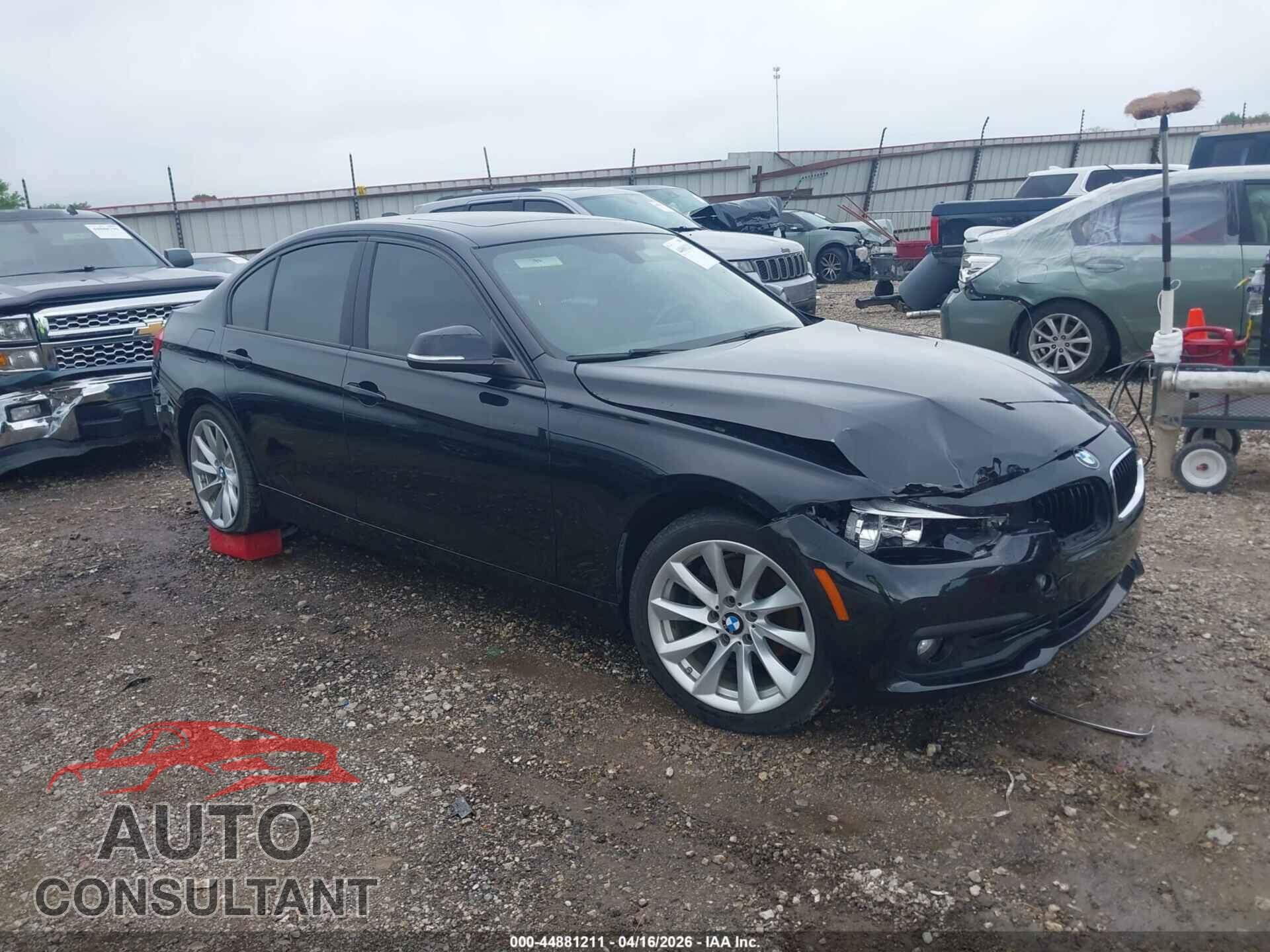 BMW 320I 2017 - WBA8E5G56HNU42070