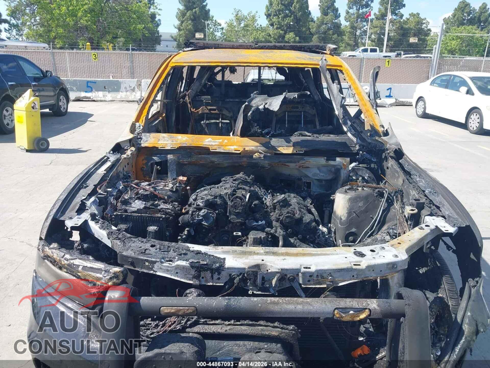 DODGE DURANGO 2023 - 1C4RDJFG5PC577900