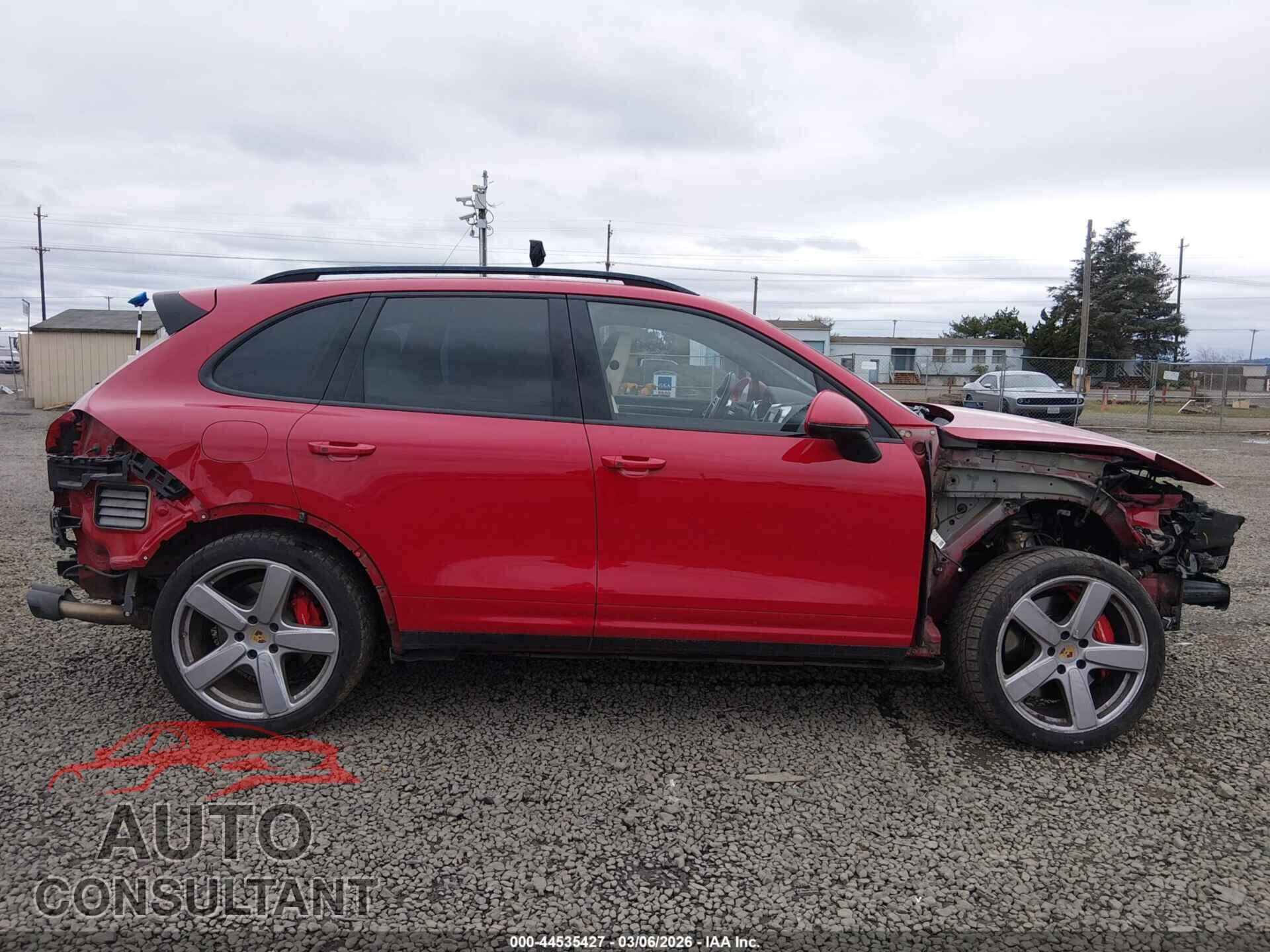 PORSCHE CAYENNE 2016 - WP1AC2A22GLA88340