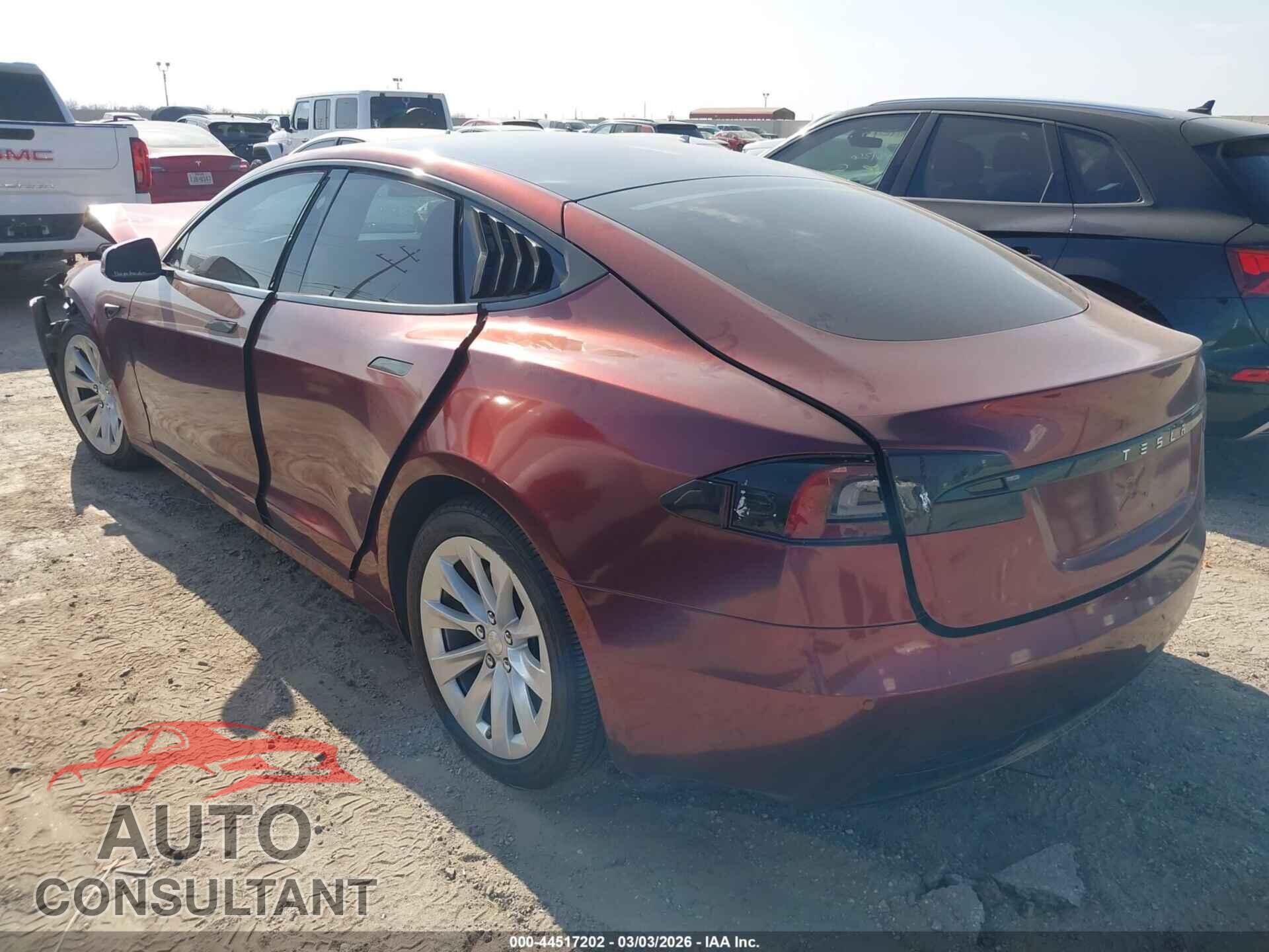 TESLA MODEL S 2017 - 5YJSA1E10HF197147