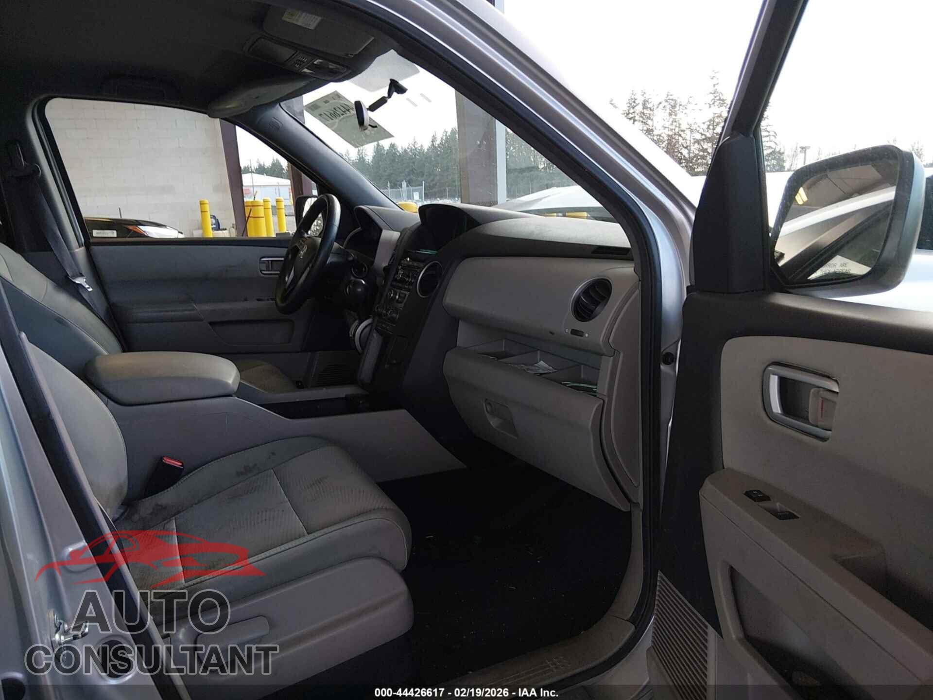 HONDA PILOT 2013 - 5FNYF4H2XDB071647