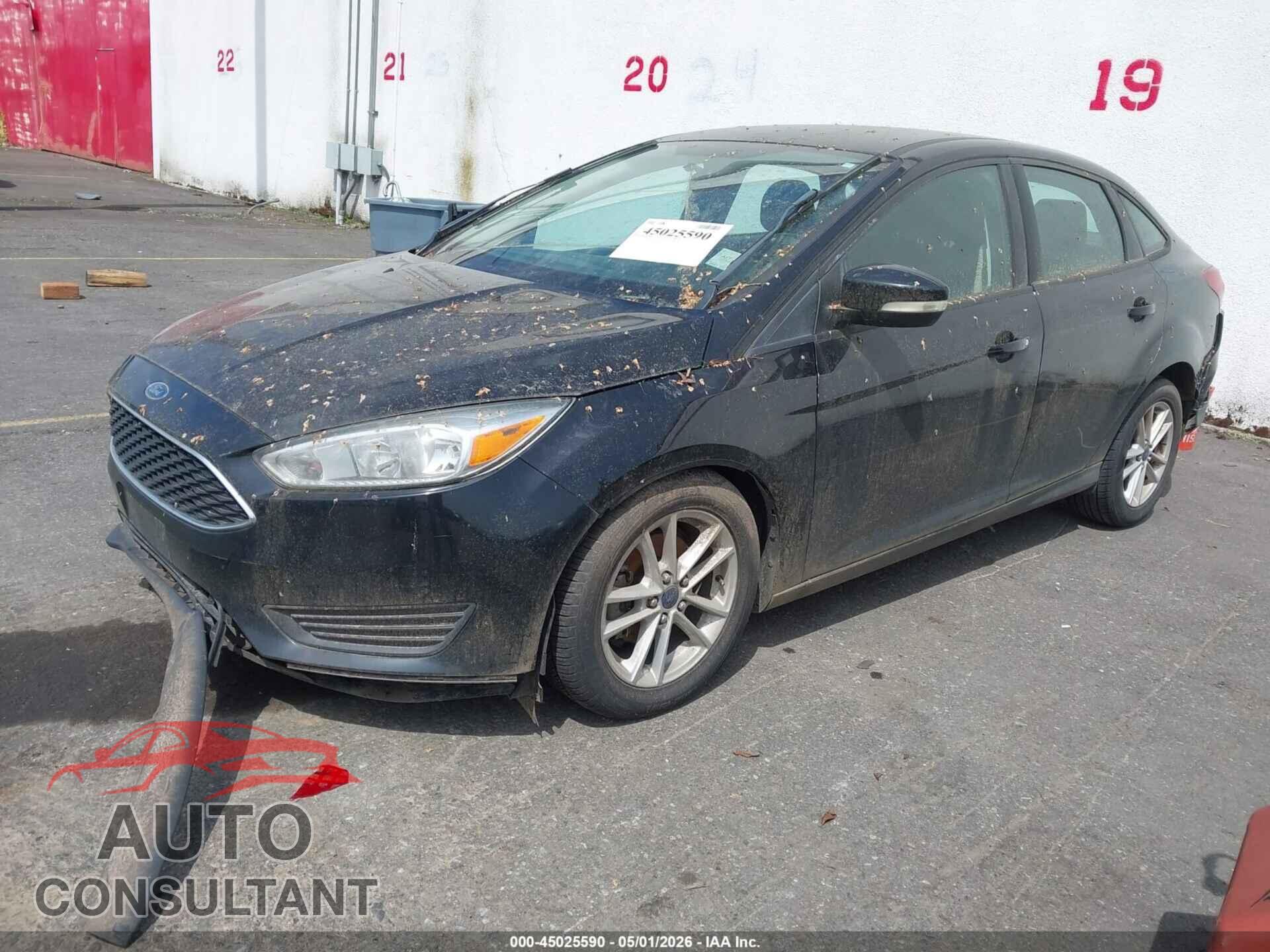 FORD FOCUS 2016 - 1FADP3F2XGL271248
