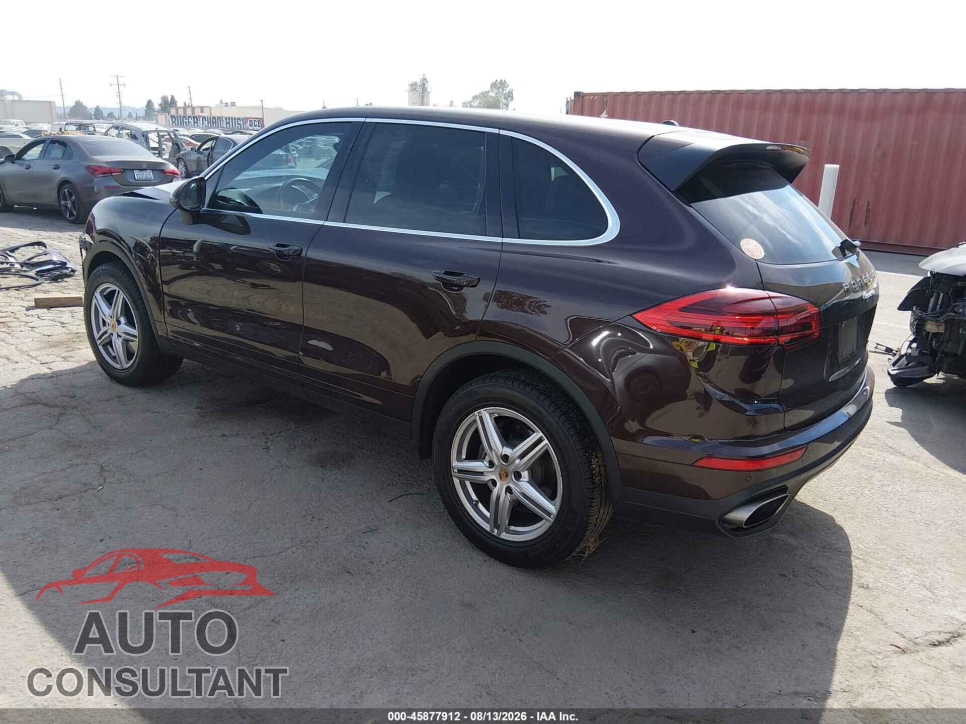 PORSCHE CAYENNE 2016 - WP1AA2A25GLA01049