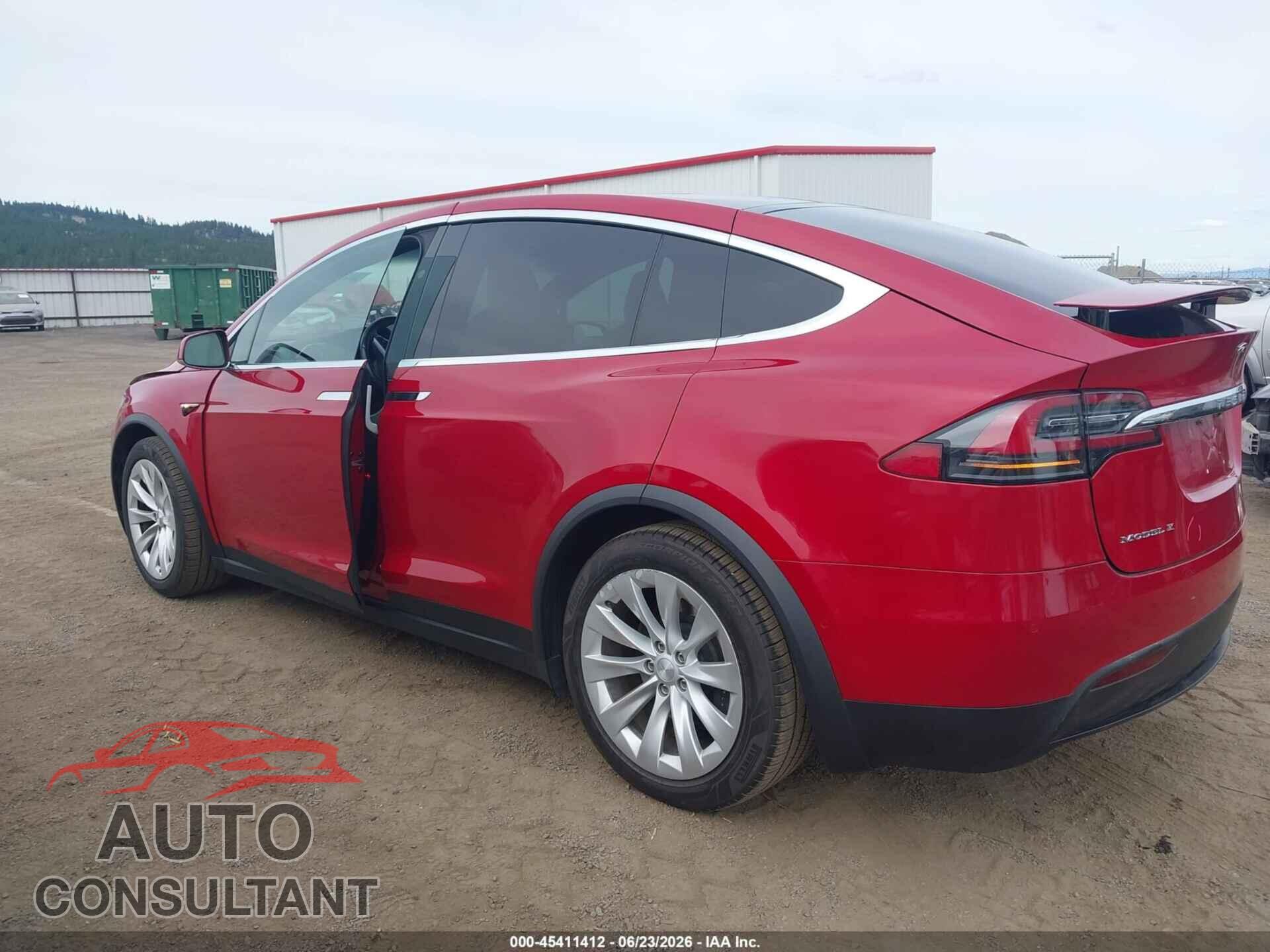 TESLA MODEL X 2017 - 5YJXCBE21HF050270