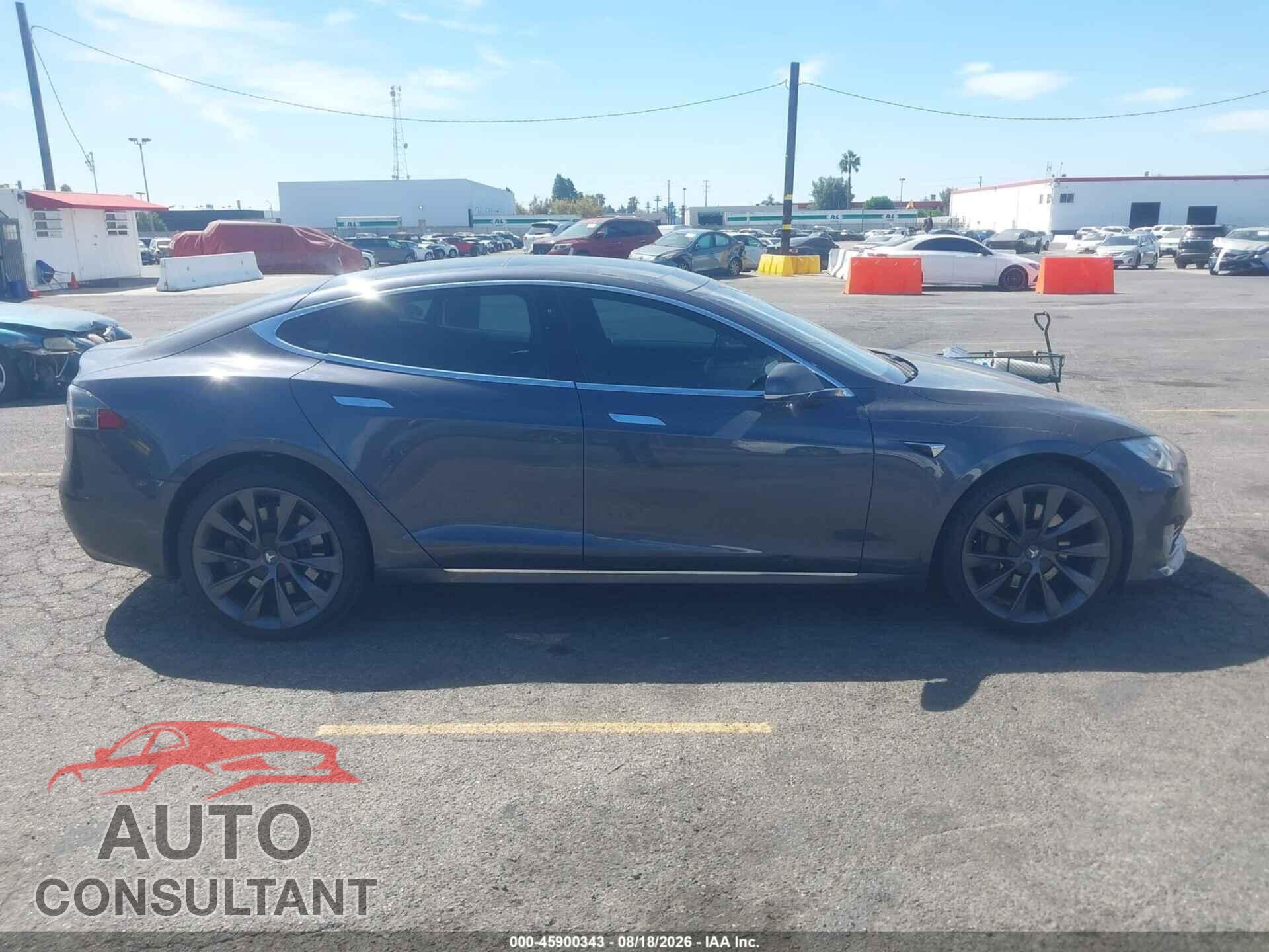TESLA MODEL S 2018 - 5YJSA1E20JF282987