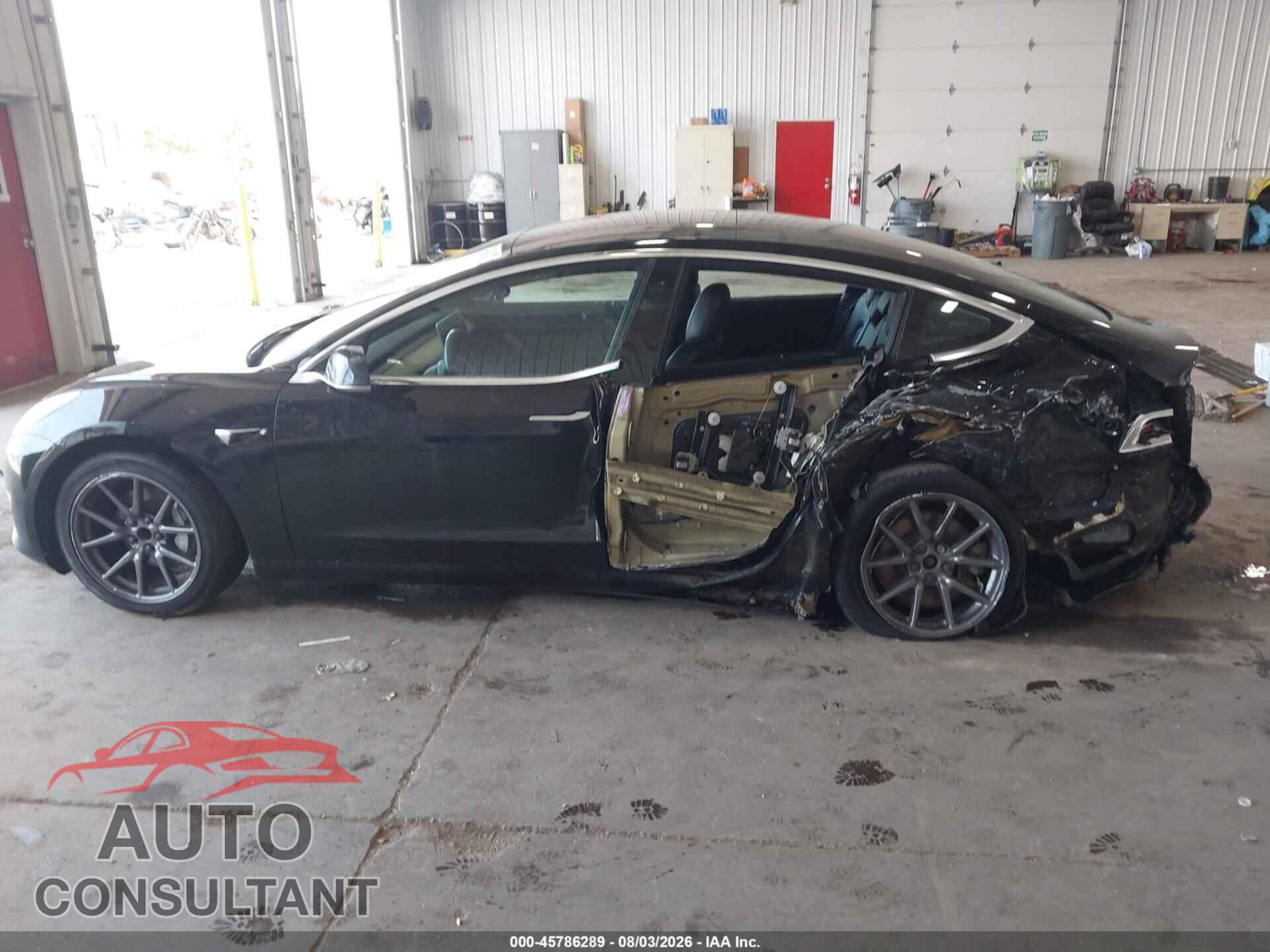 TESLA MODEL 3 2019 - 5YJ3E1EA7KF305599