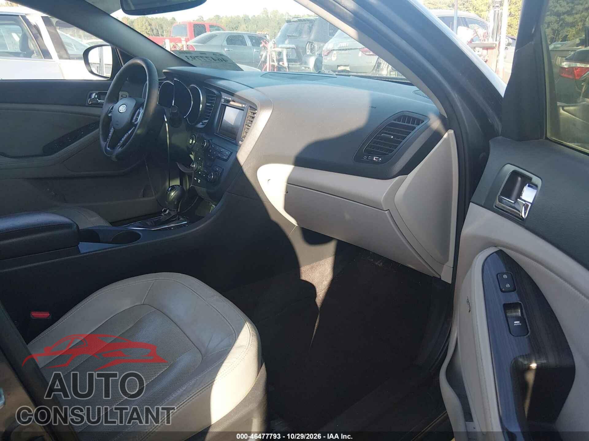 KIA OPTIMA 2011 - KNAGN4A71B5165657