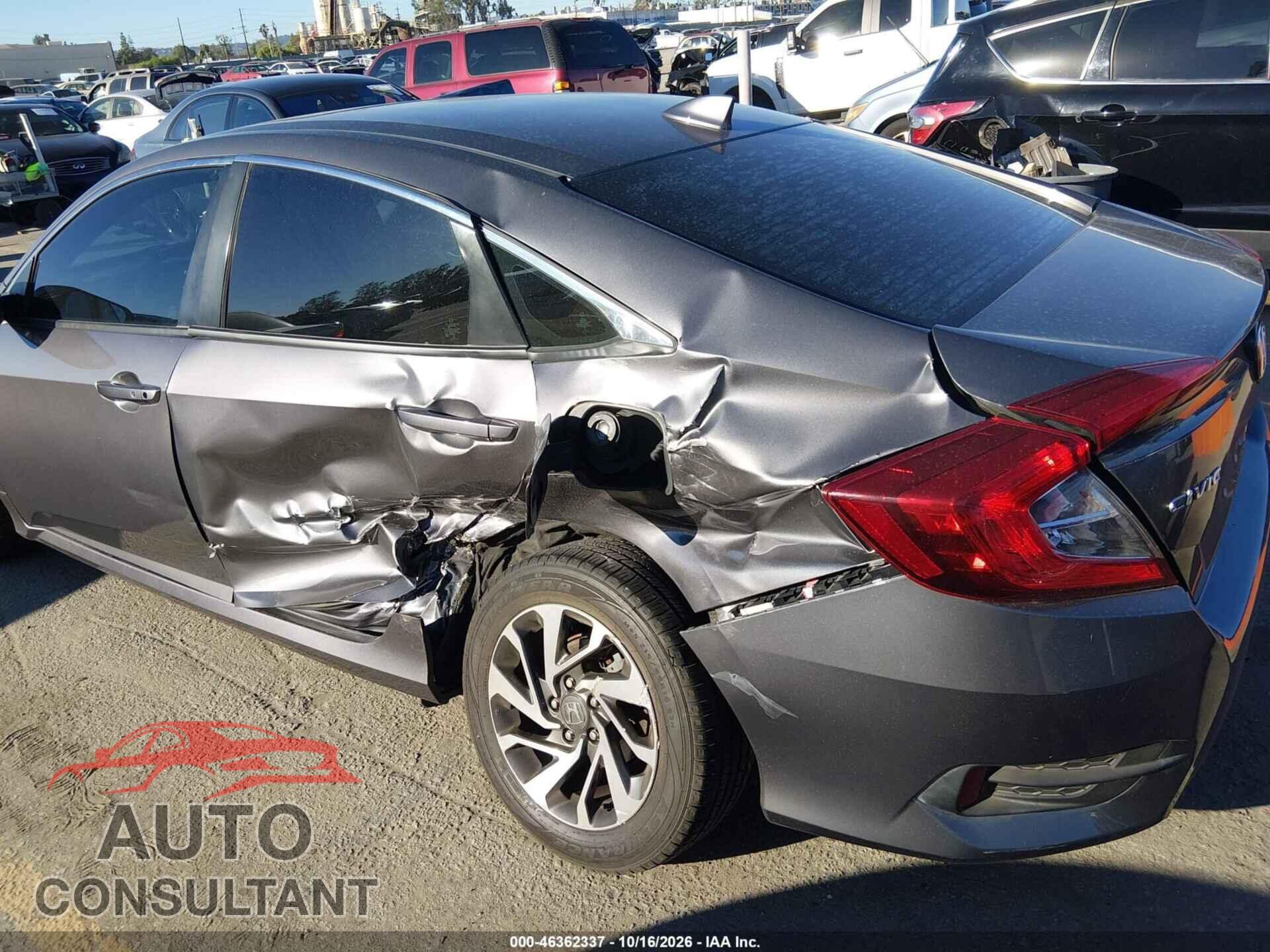 HONDA CIVIC 2018 - 2HGFC2F76JH545457