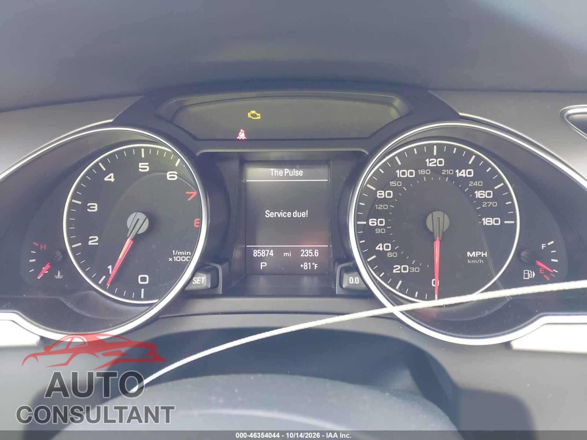 AUDI A5 2011 - WAUVFAFR2BA034712