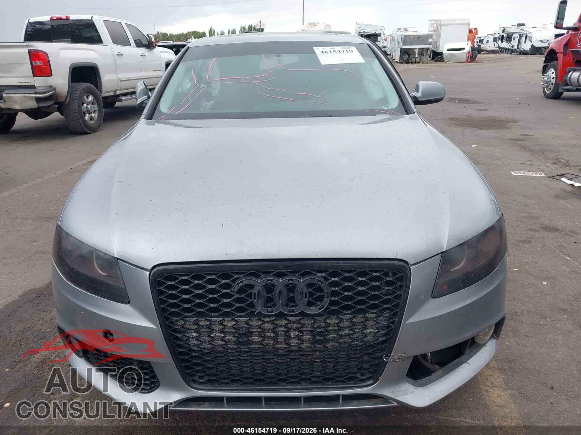 AUDI A4 2011 - WAUDFAFL8BN044287