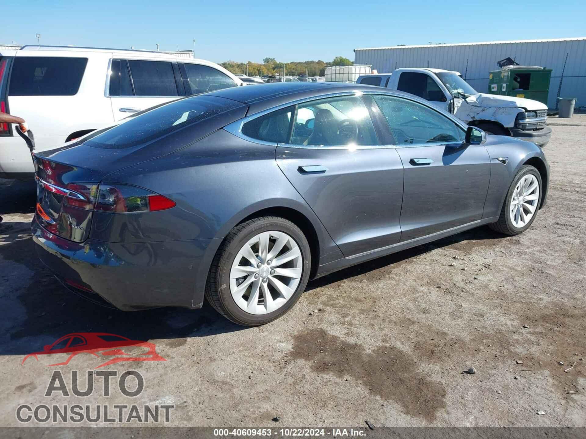 TESLA MODEL S 2017 - 5YJSA1E26HF197310