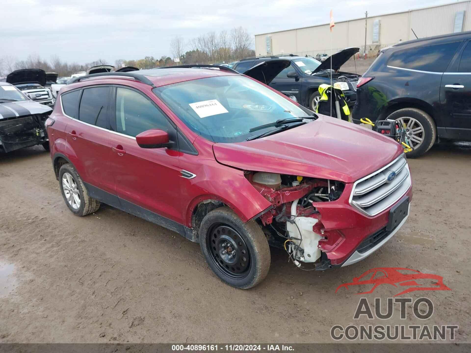 FORD ESCAPE 2017 - 1FMCU9GD1HUC75357