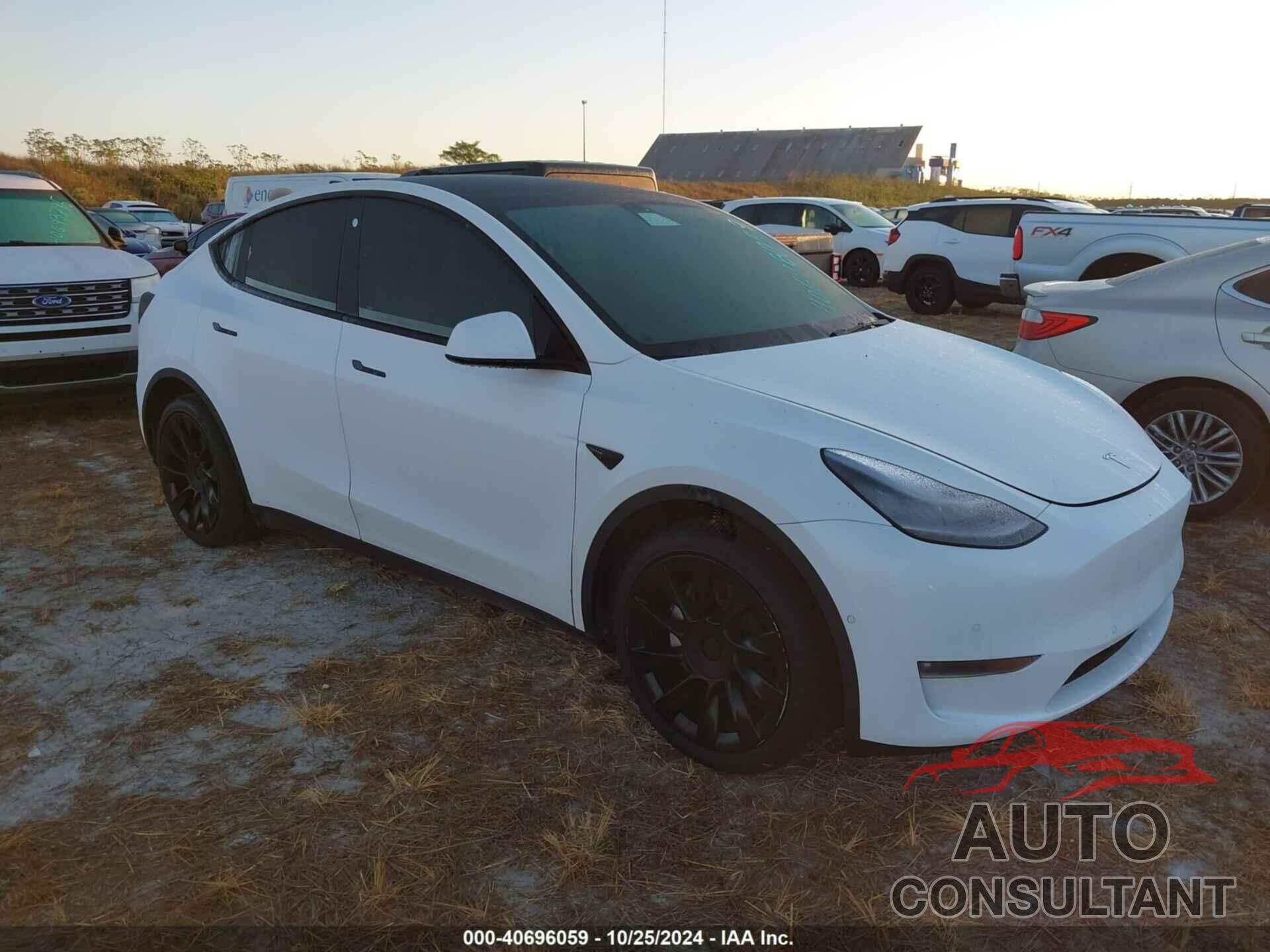 TESLA MODEL Y 2021 - 5YJYGDEE4MF299297