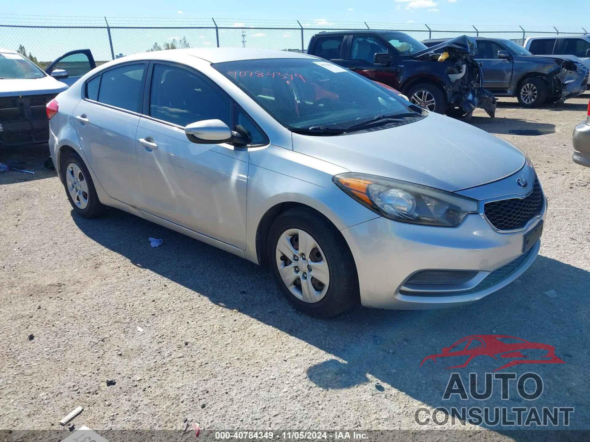 KIA FORTE 2015 - KNAFK4A6XF5276130