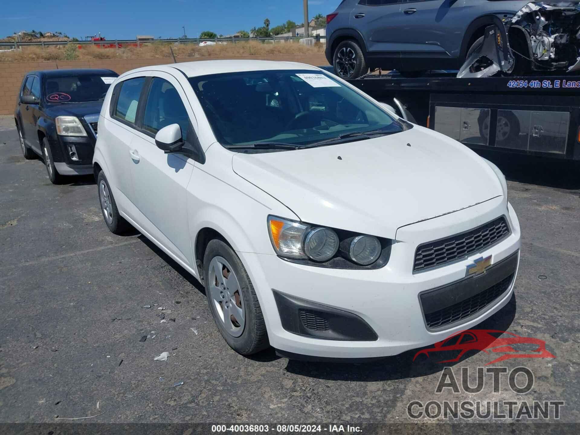 CHEVROLET SONIC 2016 - 1G1JA6SH2G4165325