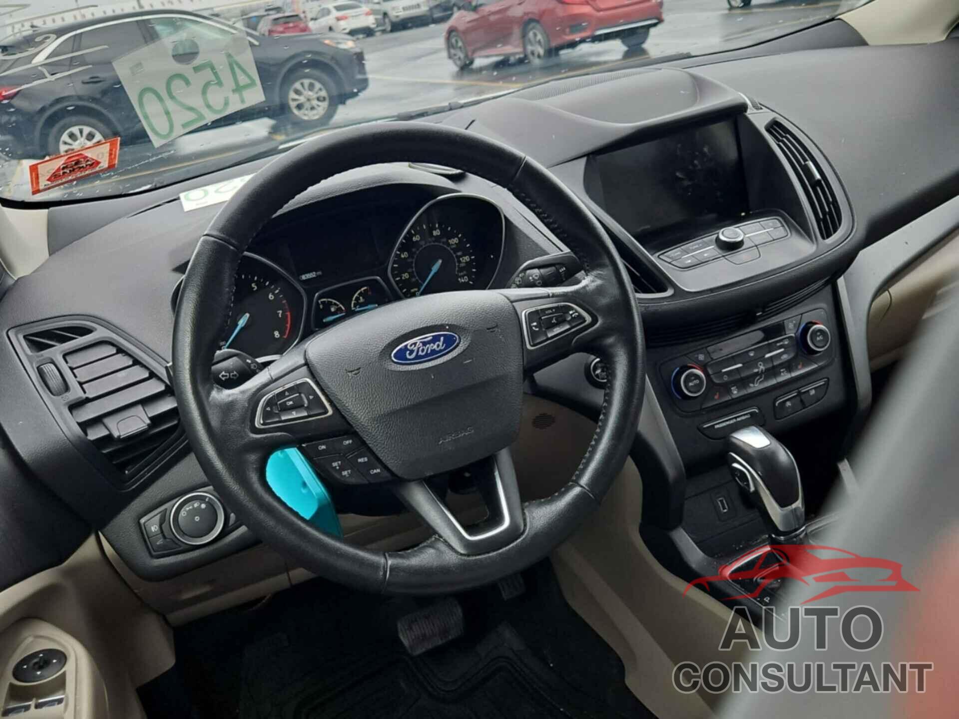 FORD ESCAPE 2019 - 1FMCU9HD0KUA65516